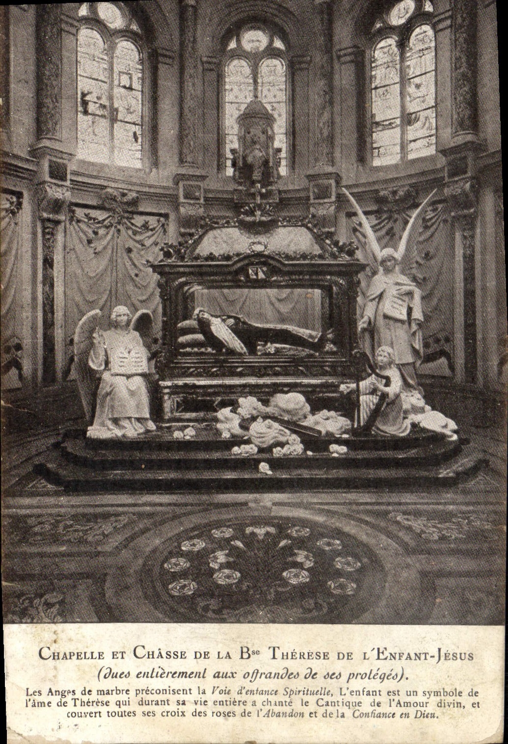 VINTAGE POSTCARD Vault And drives out Of the Therese Of the Jesus Child