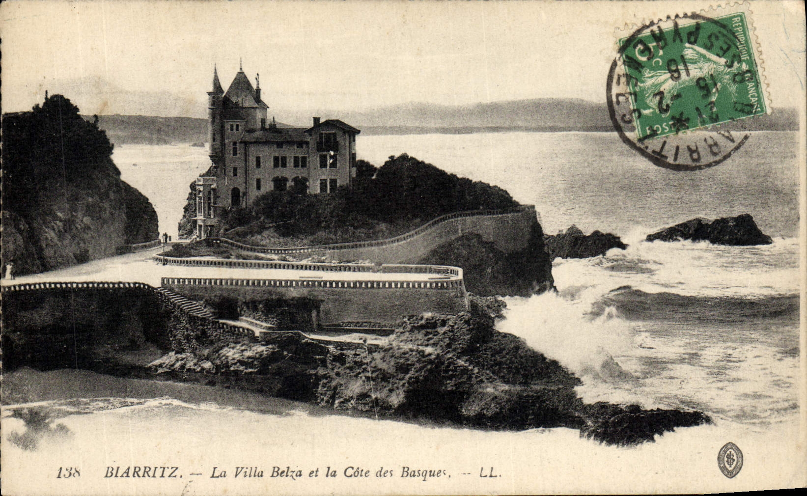 CPA Biarritz La Villa Belza Et La Cote Des Basque