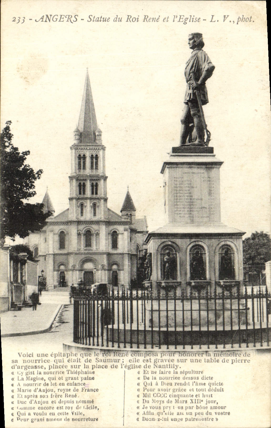 CPA Angers Statue Du Roi Rene Et l'Eglise