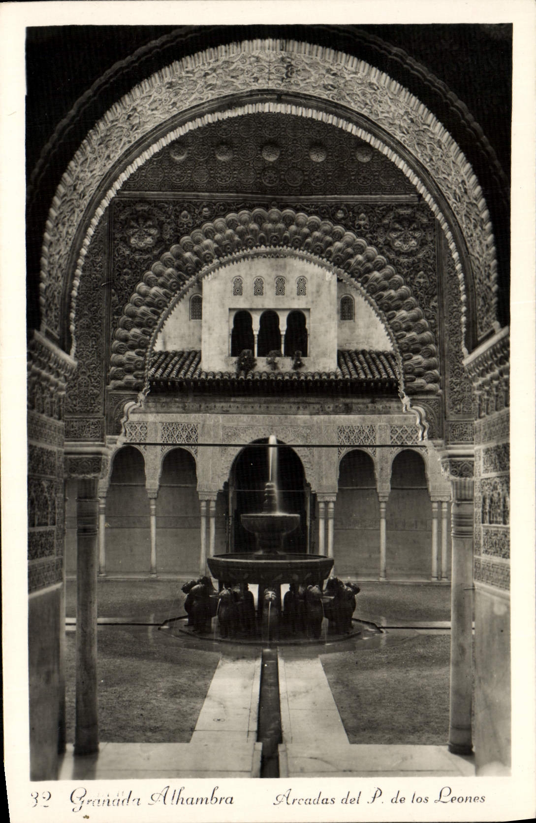 CPA Granada Alhambra del P de los leones