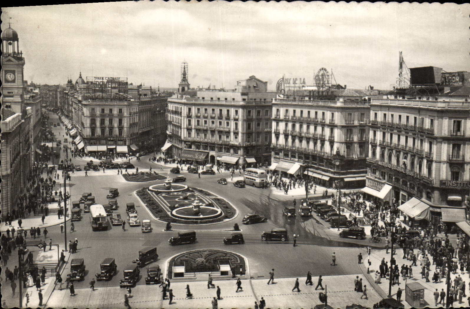 MODERN CARD Madrid Puerta LED Ground Sun Spoils Gate Of the Sun