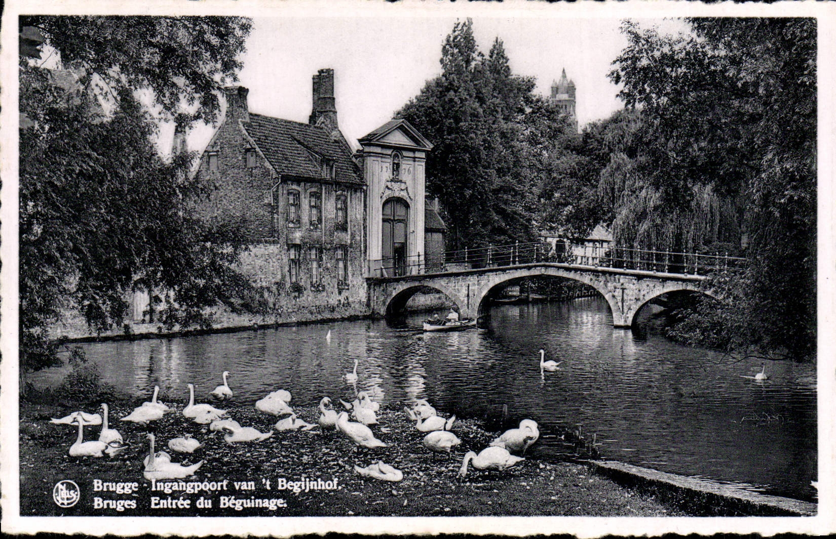 VENDIMIA Brujas entrada POSTAL de los cisnes de Beguinage