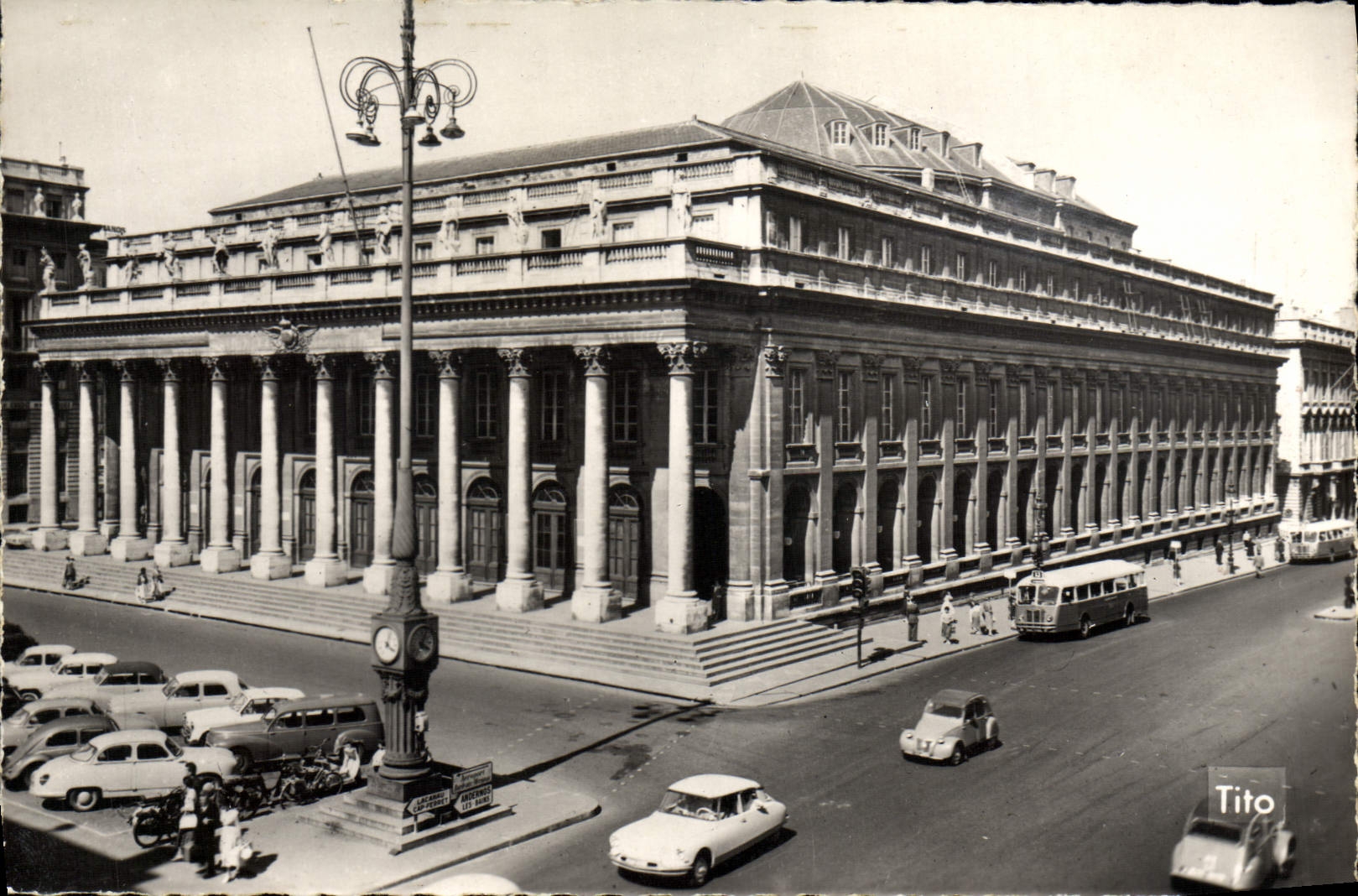 CPM Bordeaux Le Grand Theatre Chef D'Oeuvre De Victor Louis
