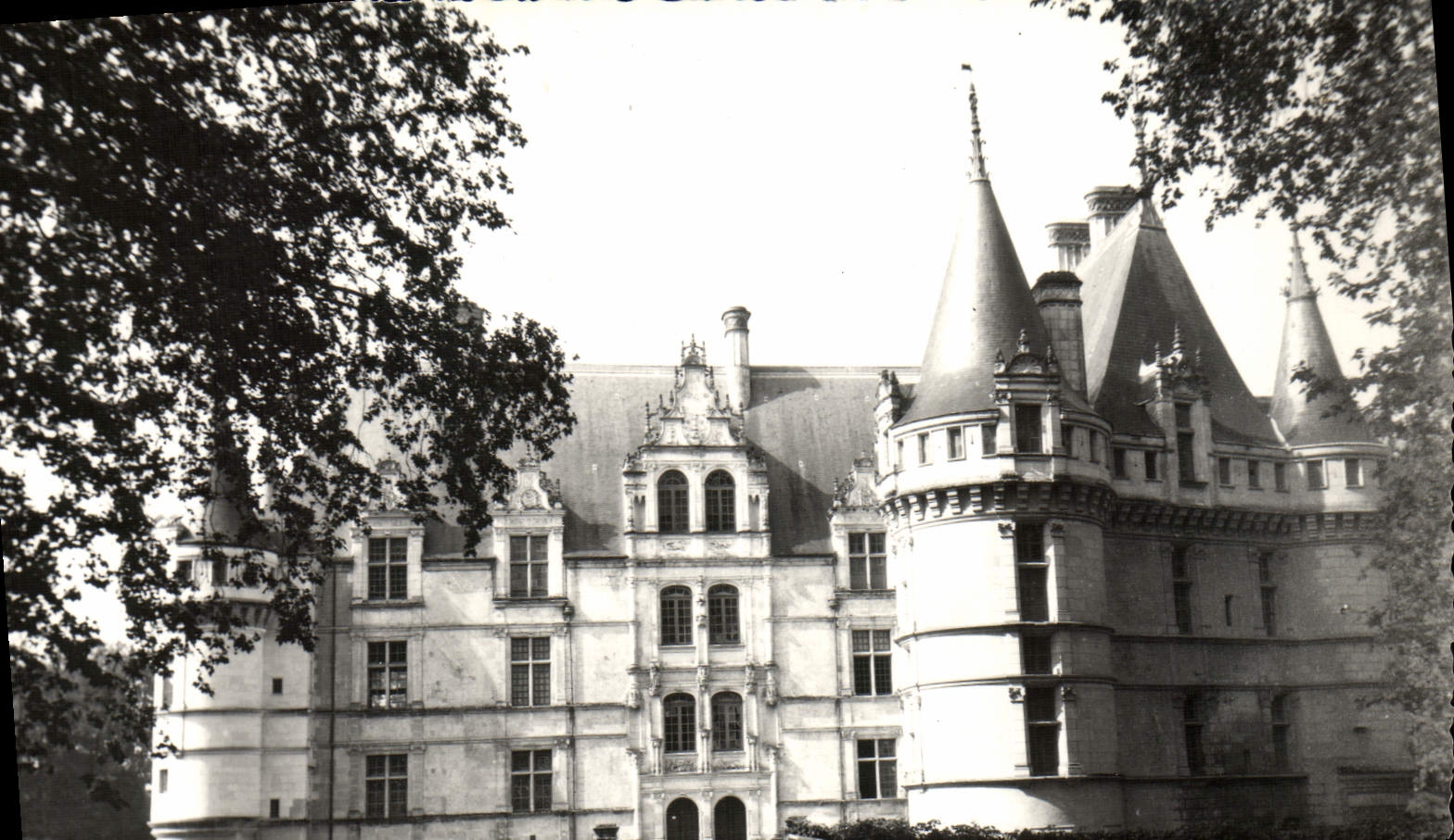 CPM Azay Le Rideau Le Chateau