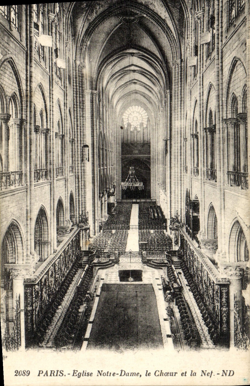 CPA Paris Eglise Notre Dame Le Choeur Et La nef Orgue