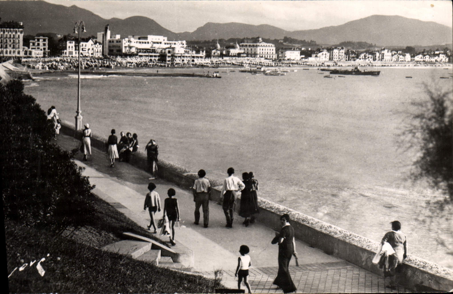 CPM Saint Jean De Luz Le boulevard