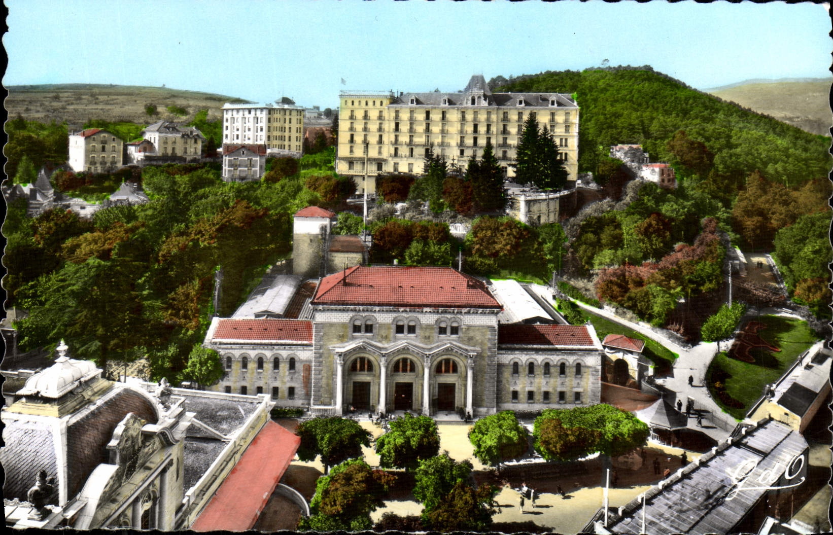 POSTAL MODERNA L hoteles hidropáticos y Chalusset del establecimiento de Auvergne Chatelguyon monta