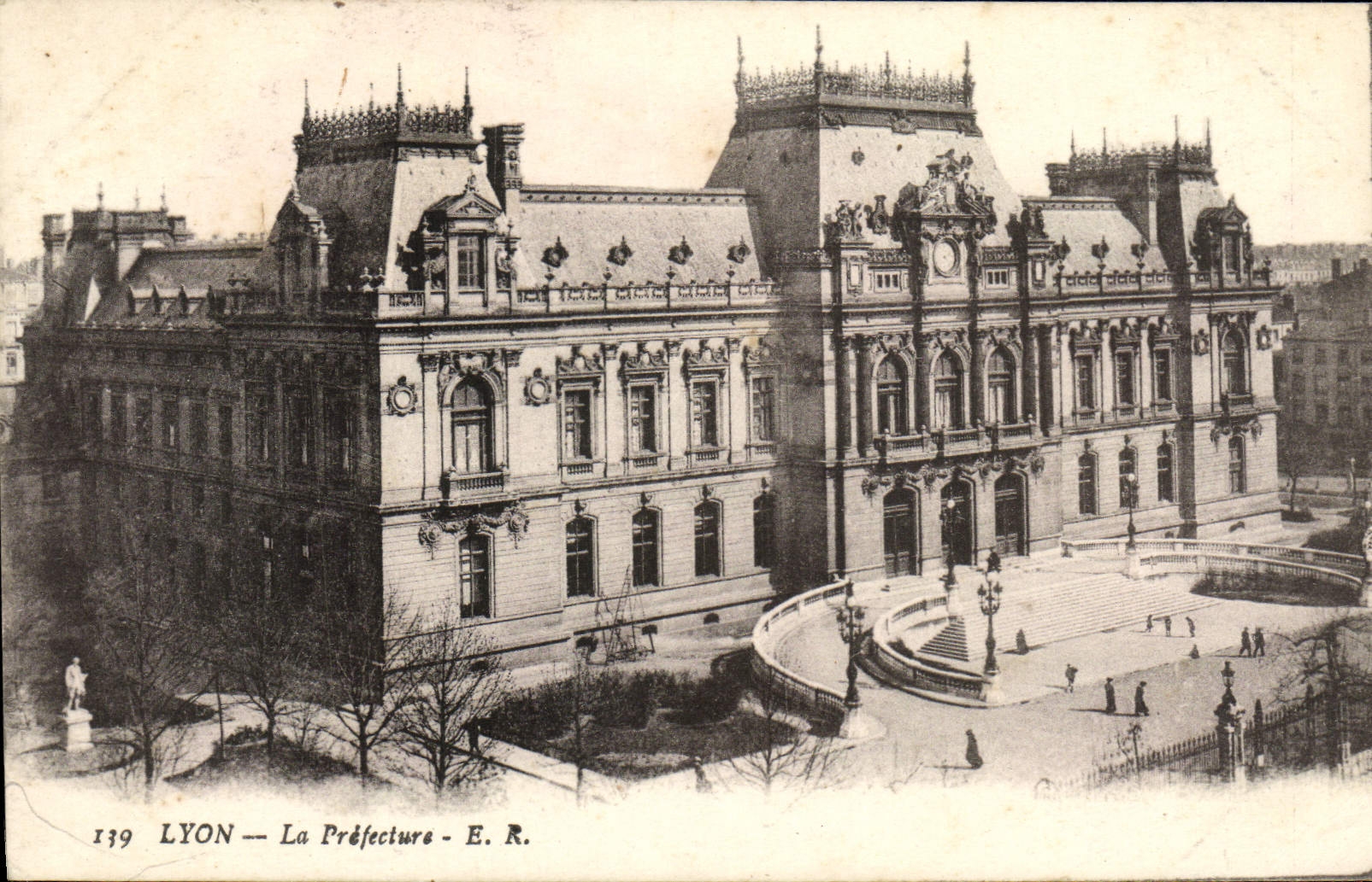 CPA Lyon La Prefecture