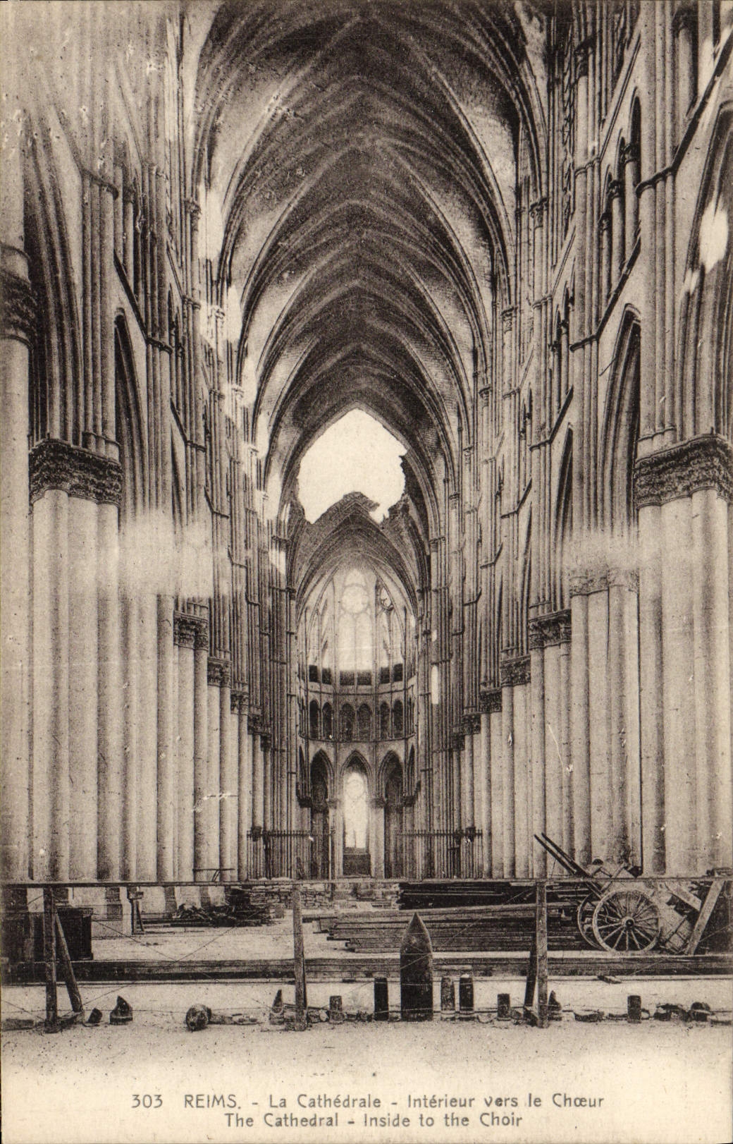 POSTAL Reims de la VENDIMIA el interior de la catedral hacia el estribillo de Militaria