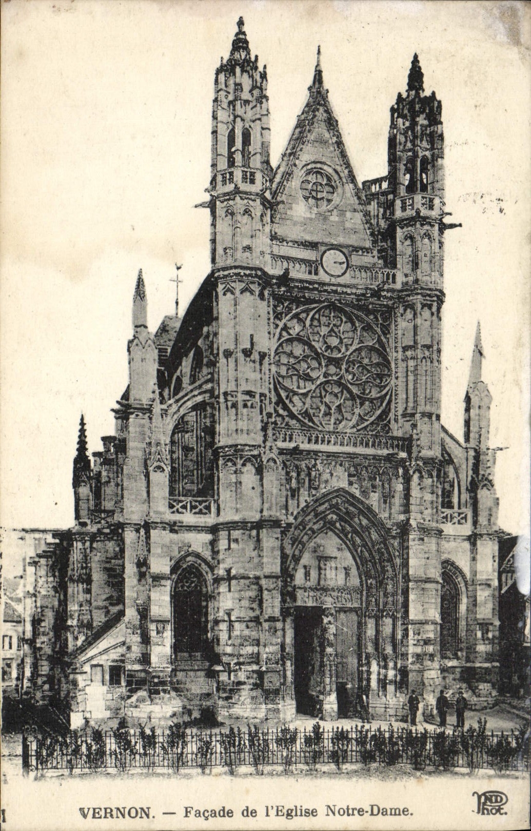 VINTAGE POSTCARD Vernon Frontage of Eglis Notre Dame