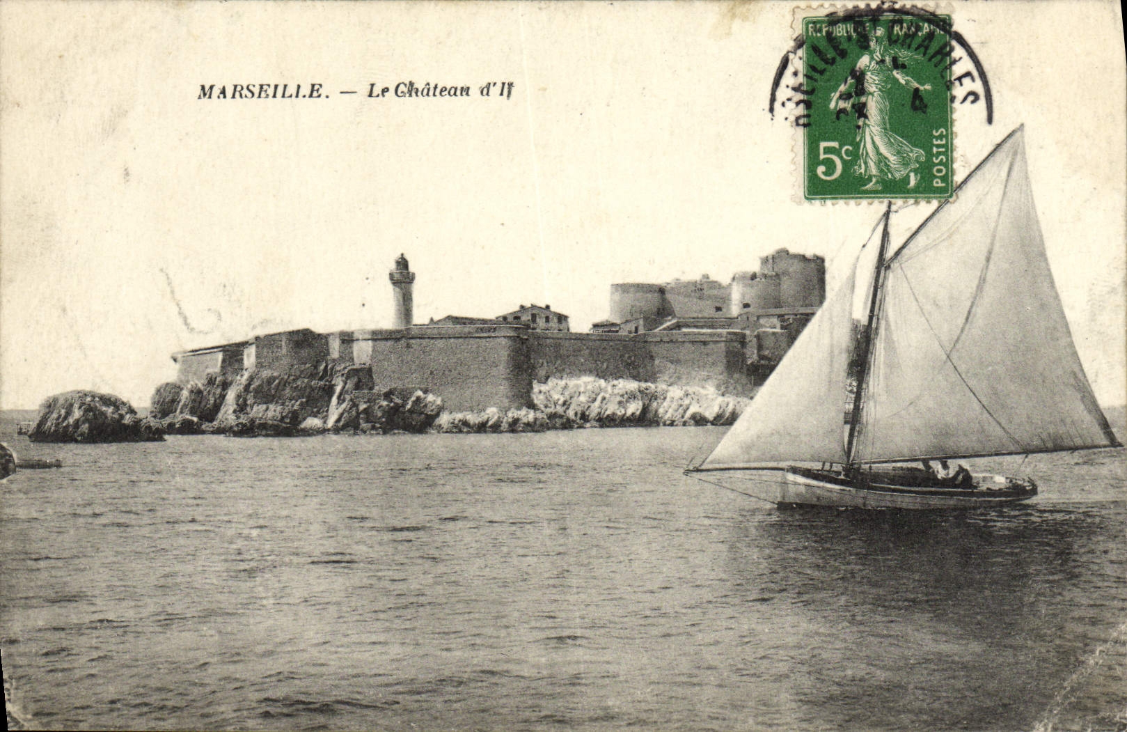 CPA Marseille Le Chateau d'If Bateau