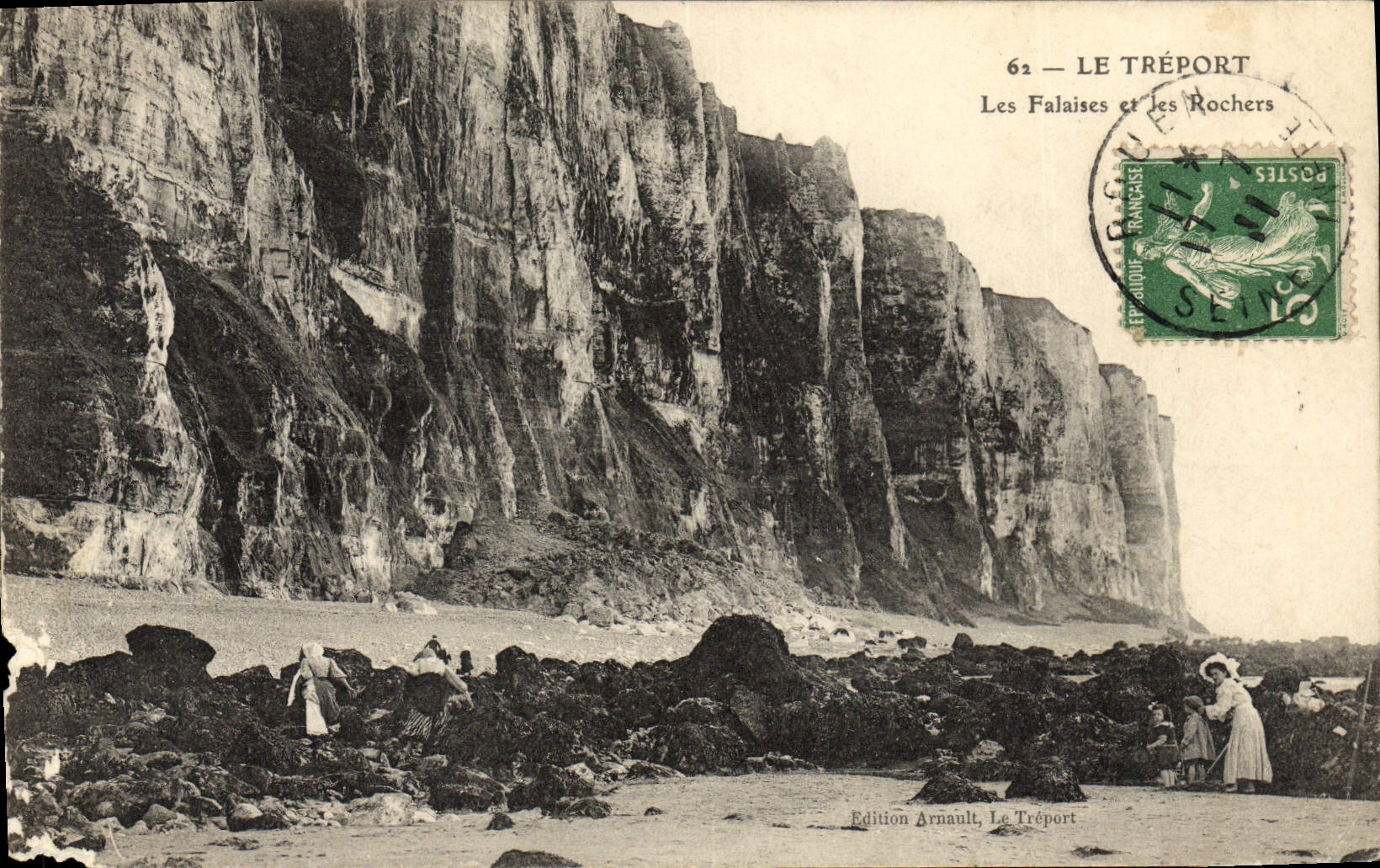 VINTAGE POSTCARD Treport Cliffs and Rocks