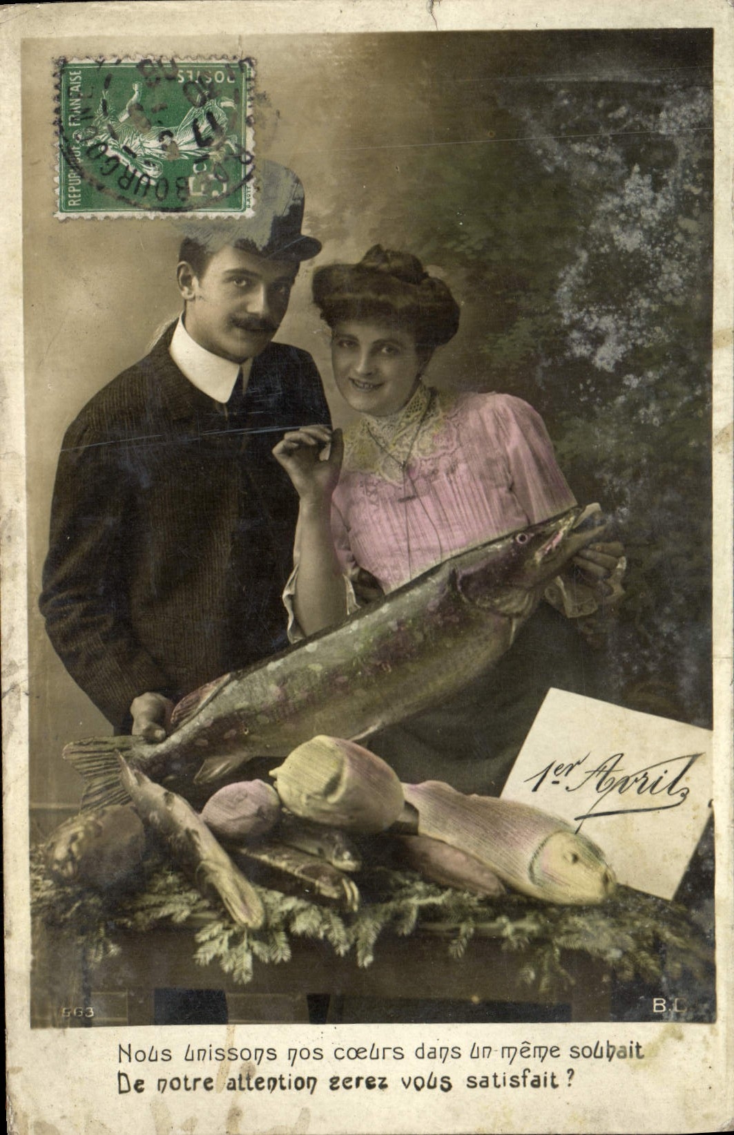 VINTAGE POSTCARD Us Unisons Our Hearts In a Same Wish With Our Zerez Attention Satisfies You