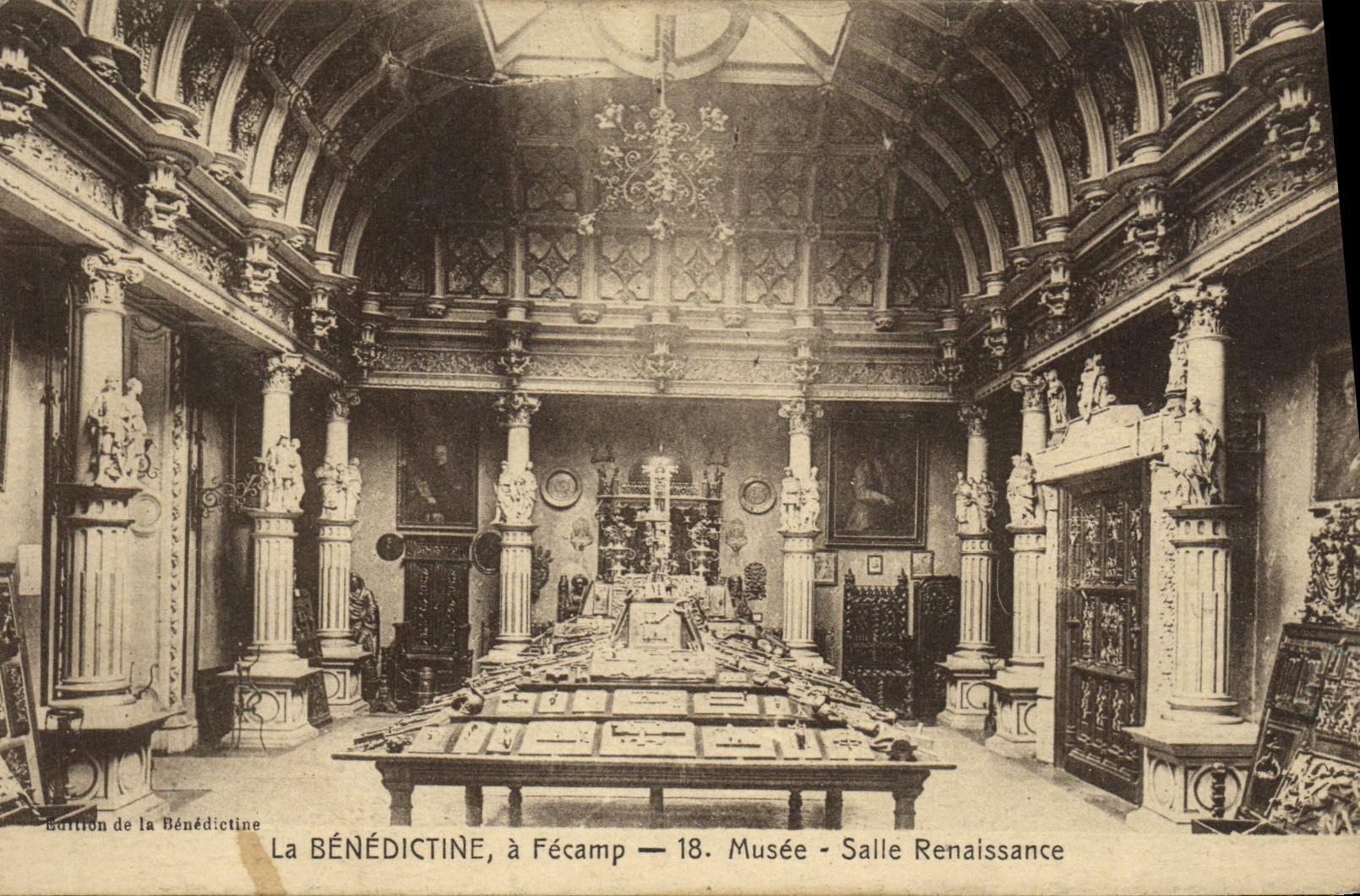 Sitio benedictino del museo de Fecamp de la POSTAL de la VENDIMIA Renacimiento