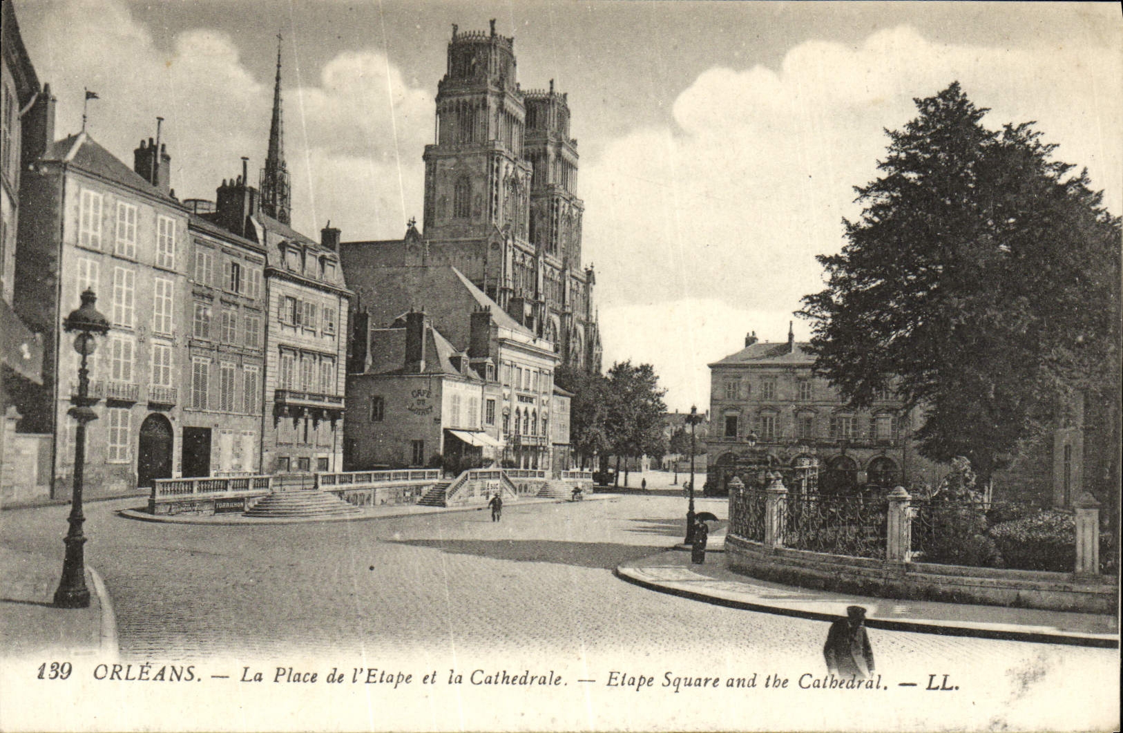 CPA Orleans La Place De l'Etape Et La Cathedrale Etape Square And The Cathedrale