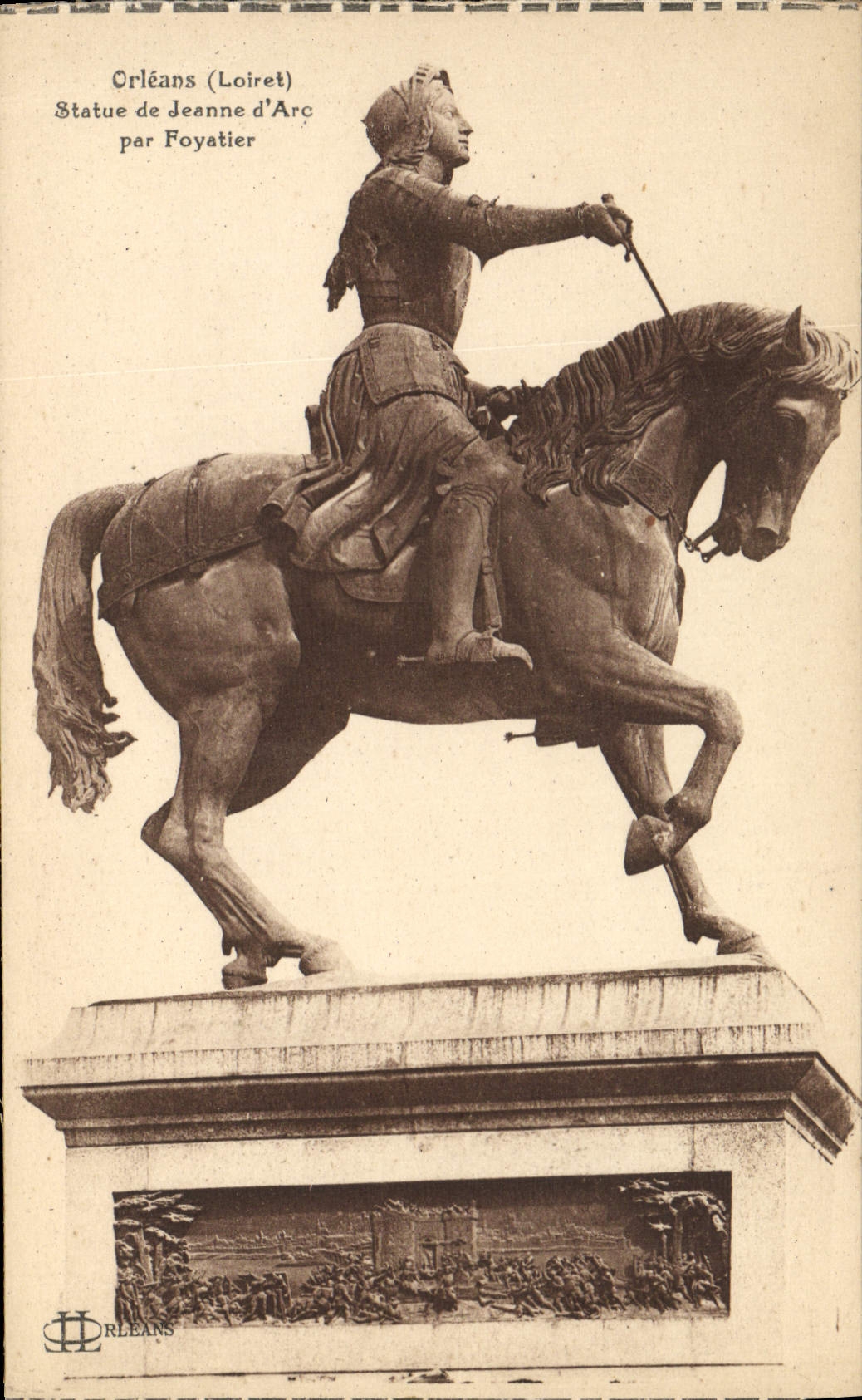 CPA Orleans Statue De Jeanne d'Arc Par Foyatier