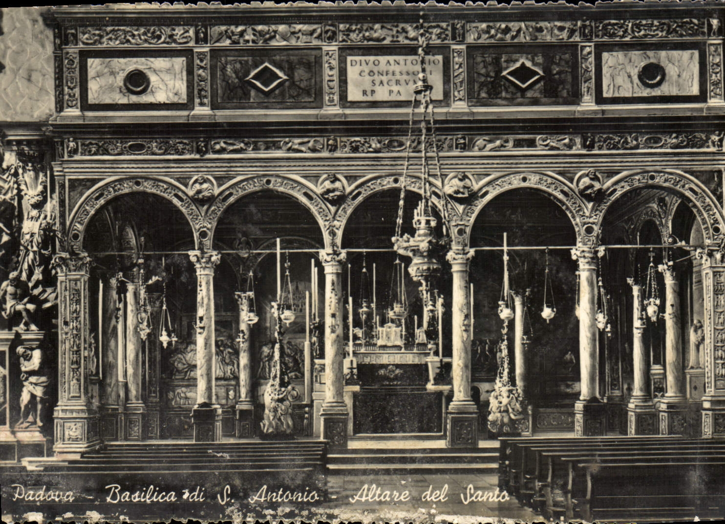 VINTAGE POSTCARD Padova Basilica S Antonio altare Del Santa