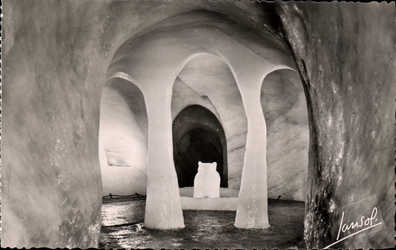 POSTAL MODERNA Chamonix Montenvers la cueva del mar del hielo el protector del oso del oso de la cueva