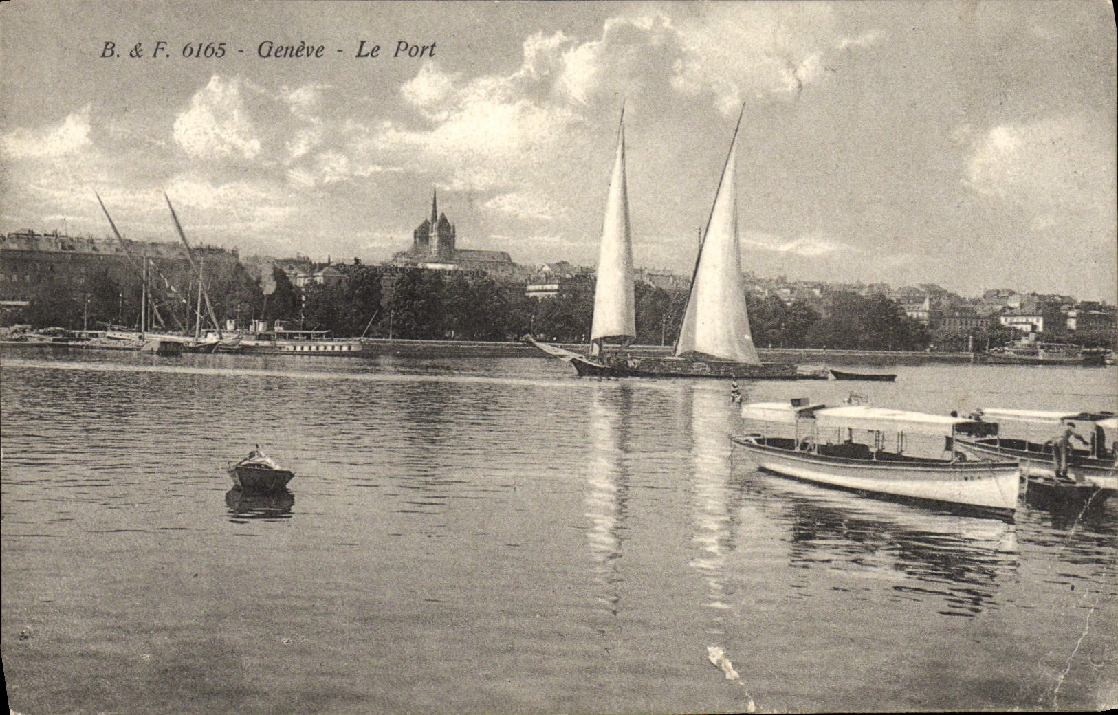 CPA Geneve Le Port Bateaux 