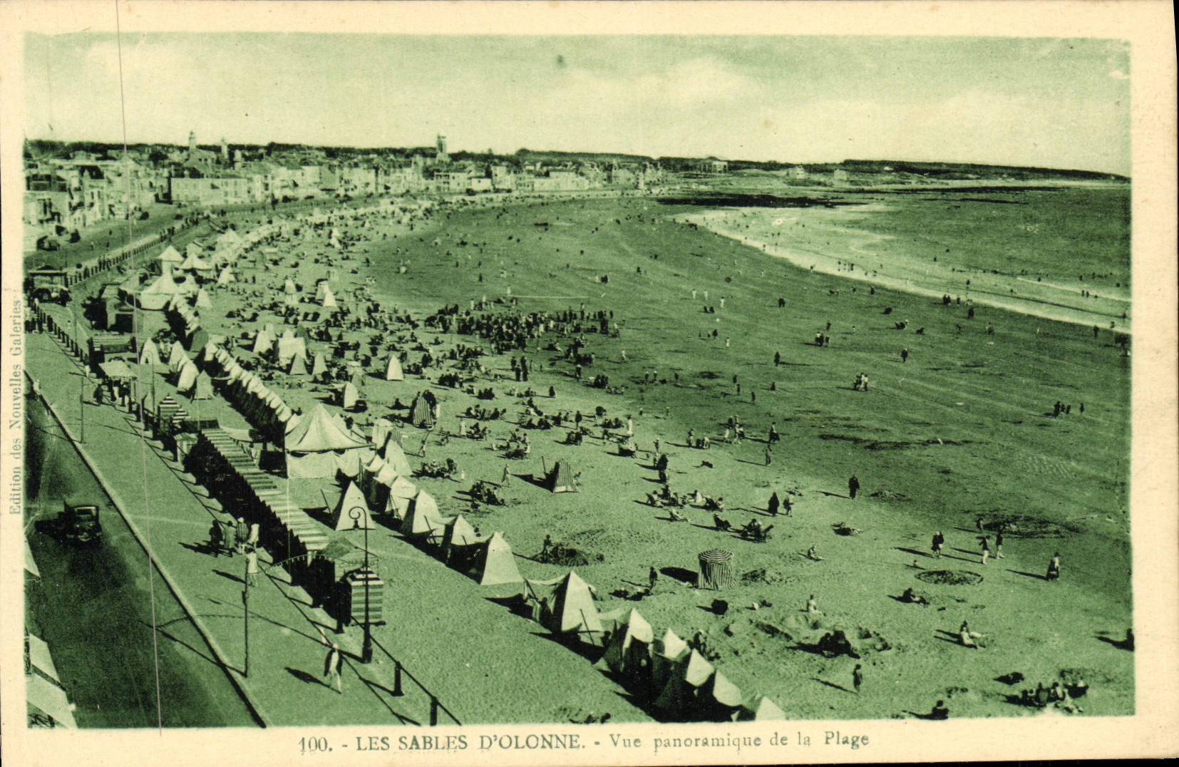 Opinión panorámica de la POSTAL de la VENDIMIA Sables d'Olonne de la playa