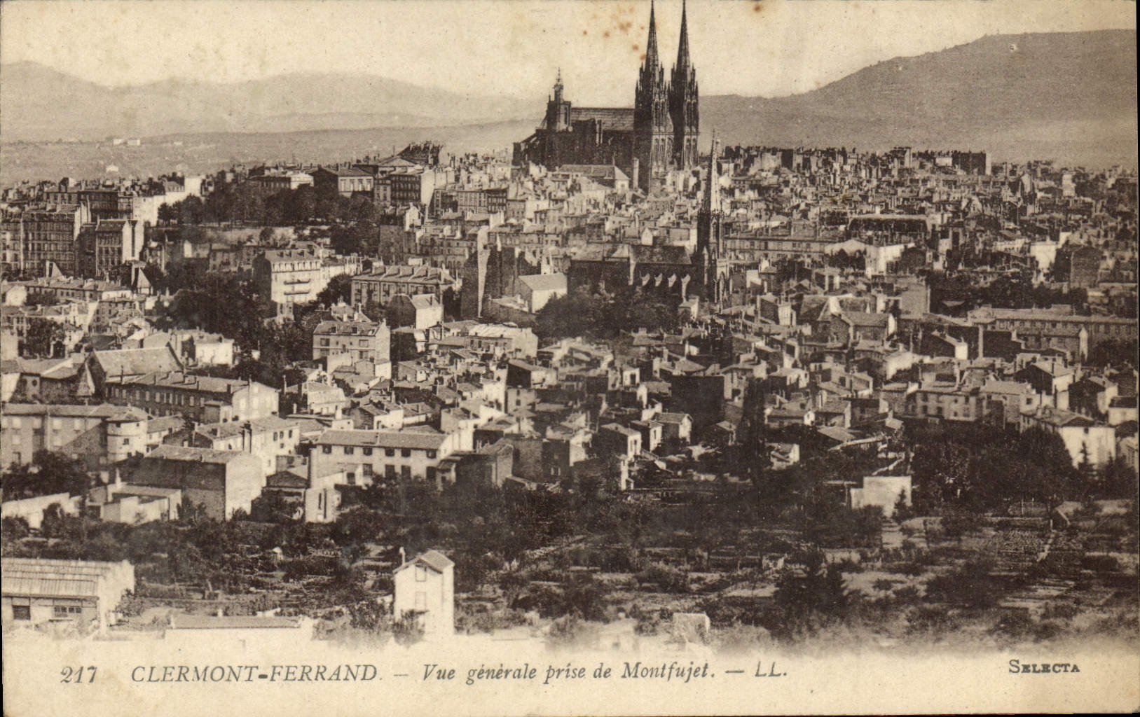 POSTAL Clermont-Ferrand View Taken De Montfujet de la VENDIMIA