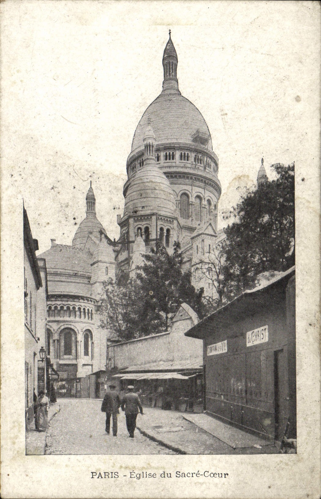 VINTAGE POSTCARD Paris Church Of the Sacring Montmartre Heart