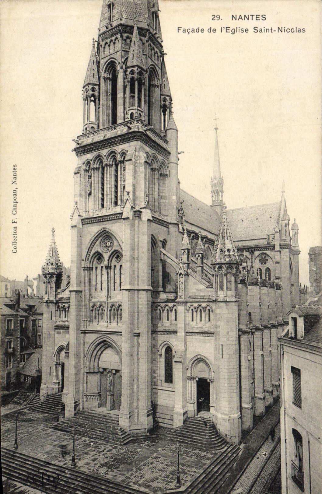 VINTAGE POSTCARD Nantes Frontage Of the Church Saint Nicolas