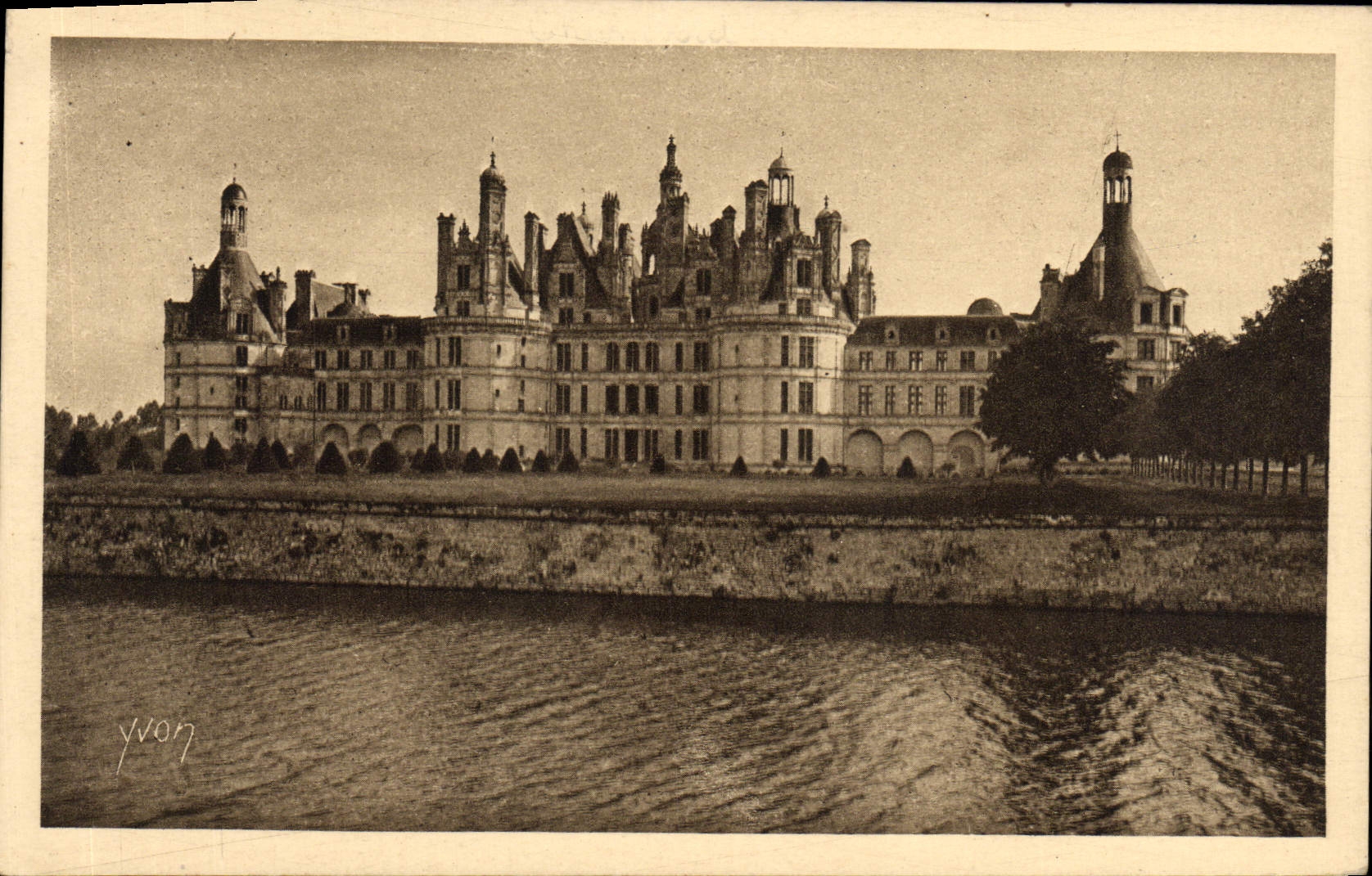 CPA La Douce France Chateaux De La Loire Chateau De Chambord Facade Nord