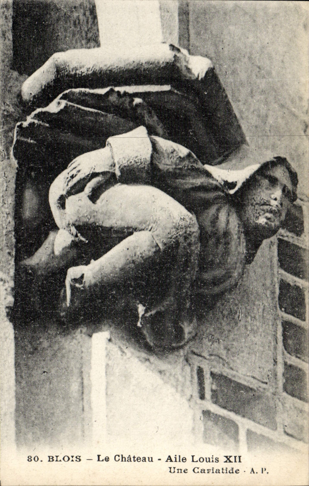 CPA Blois Le Chateau Aile Louis XII Une Cariatide