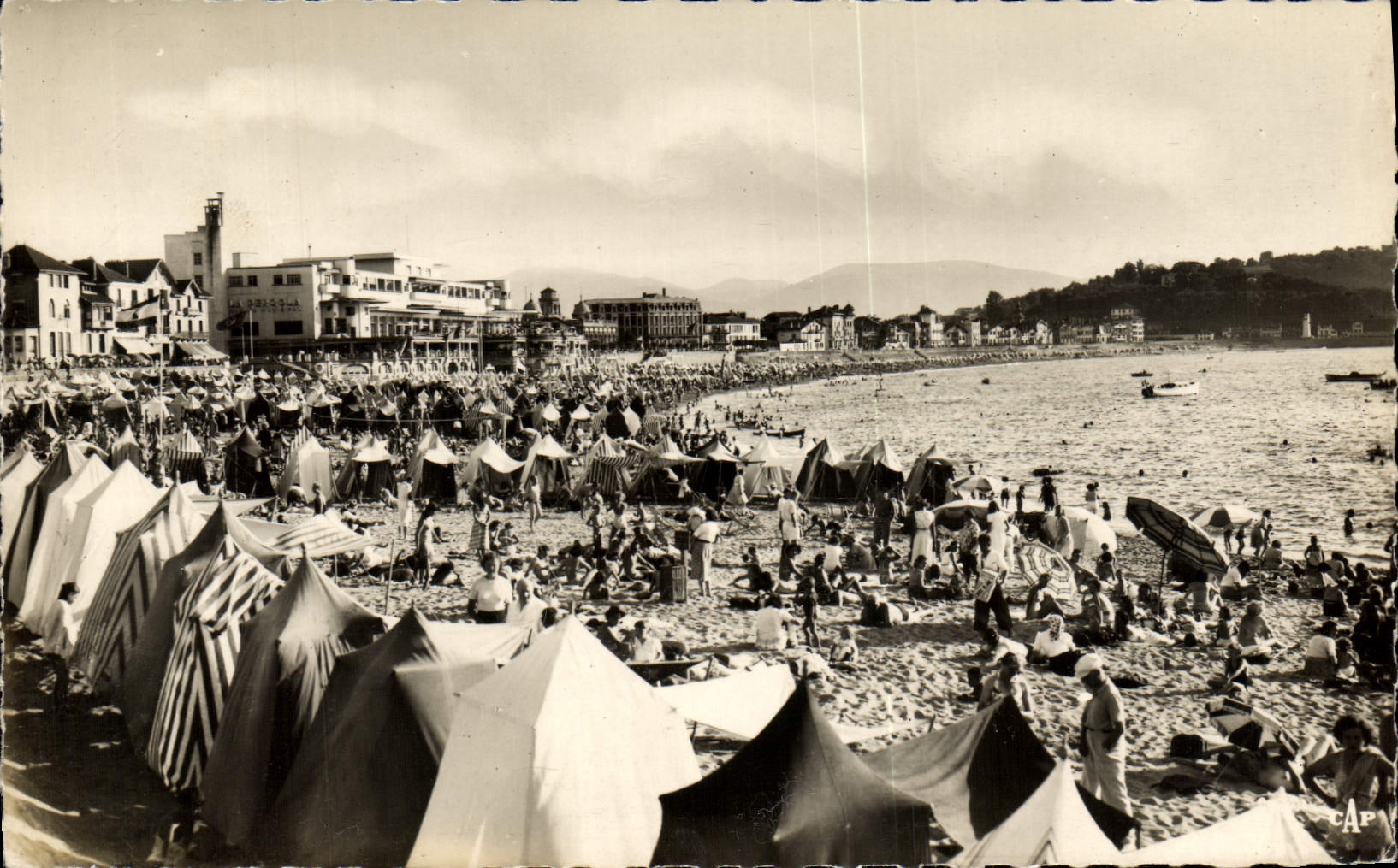 MODERN CARD St Jean De Luz the Beach