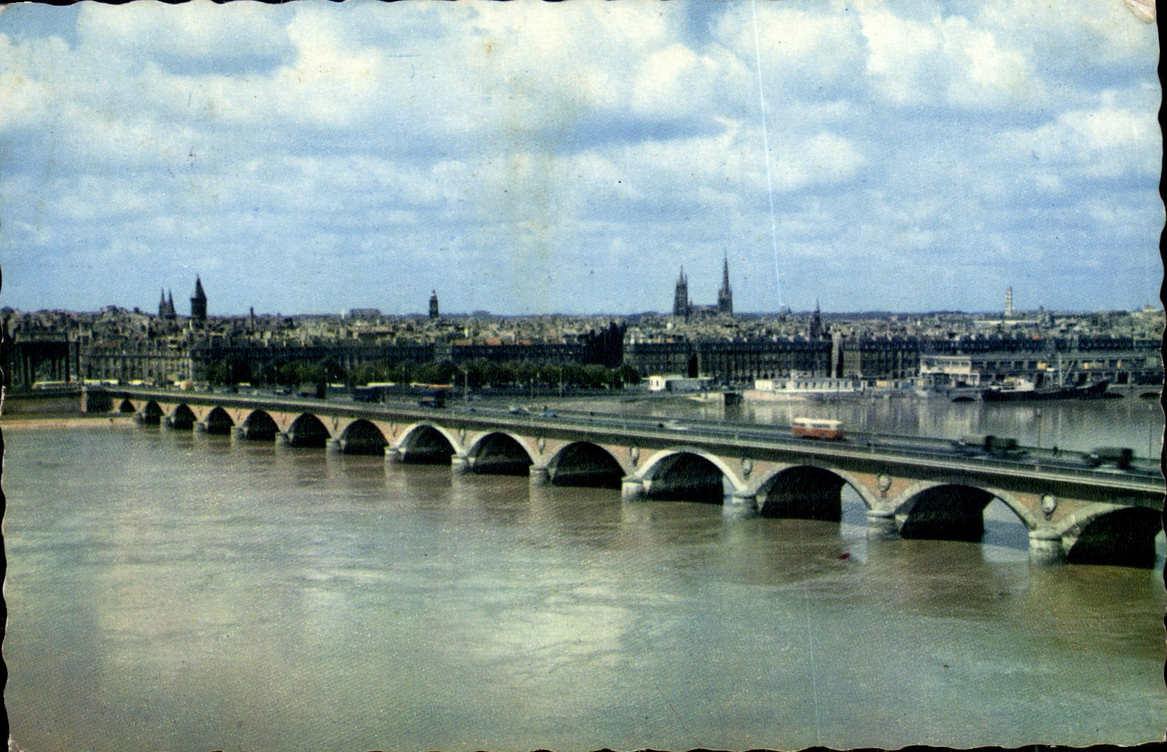 MODERN CARD Bordeaux the Bridge of Piere View On the City