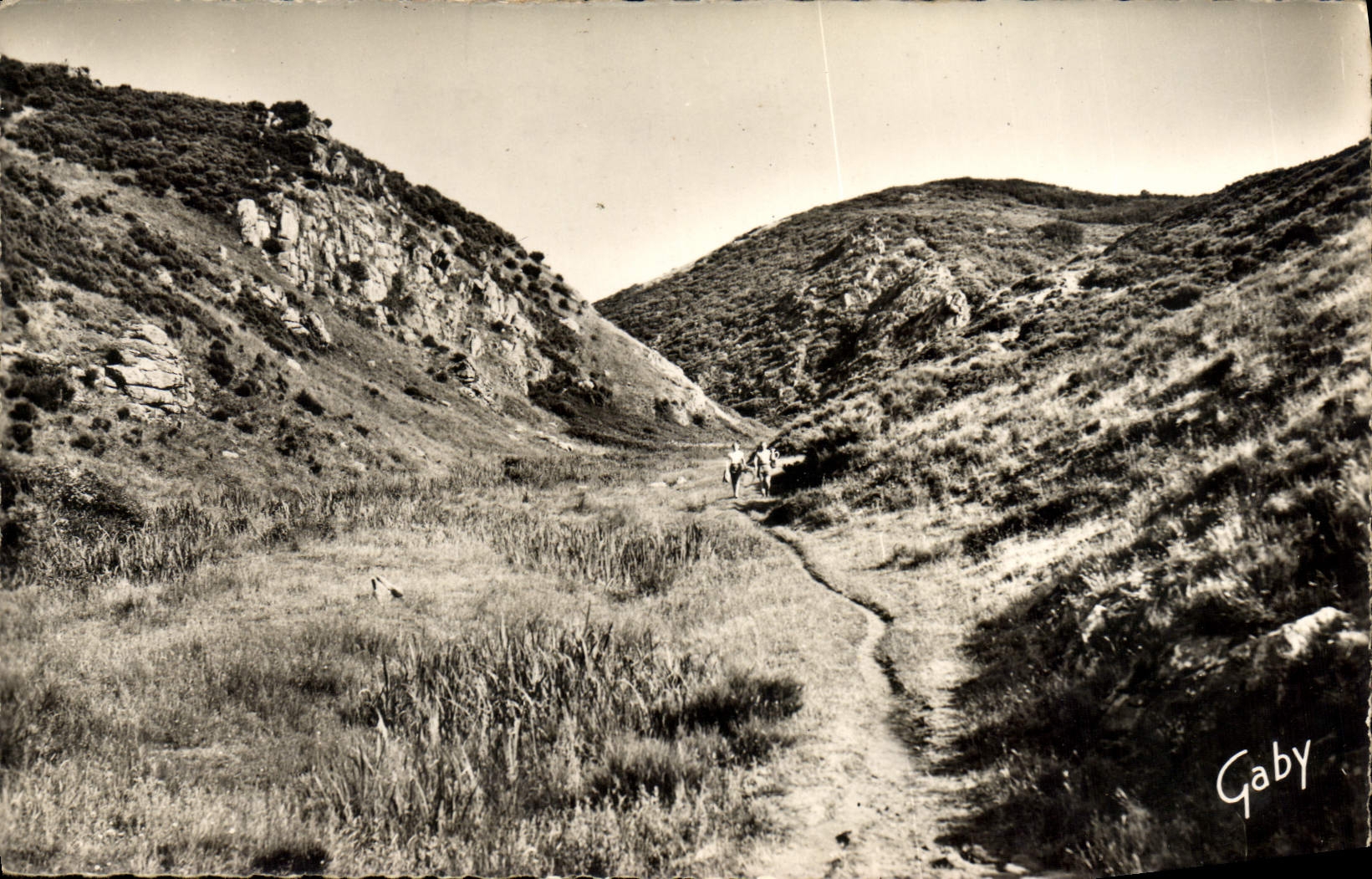 MODERN CARD Carolles the Valley of Lude