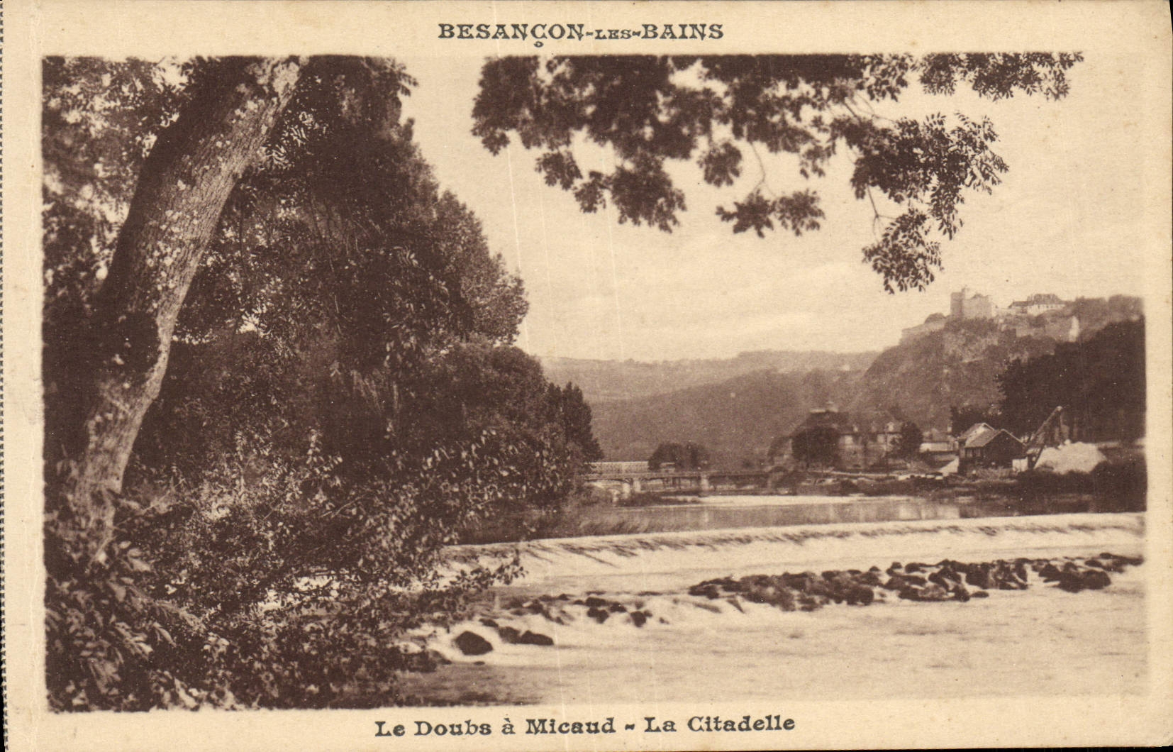VINTAGE POSTCARD Doubs has Micaud les Bains the Besancon Citadel