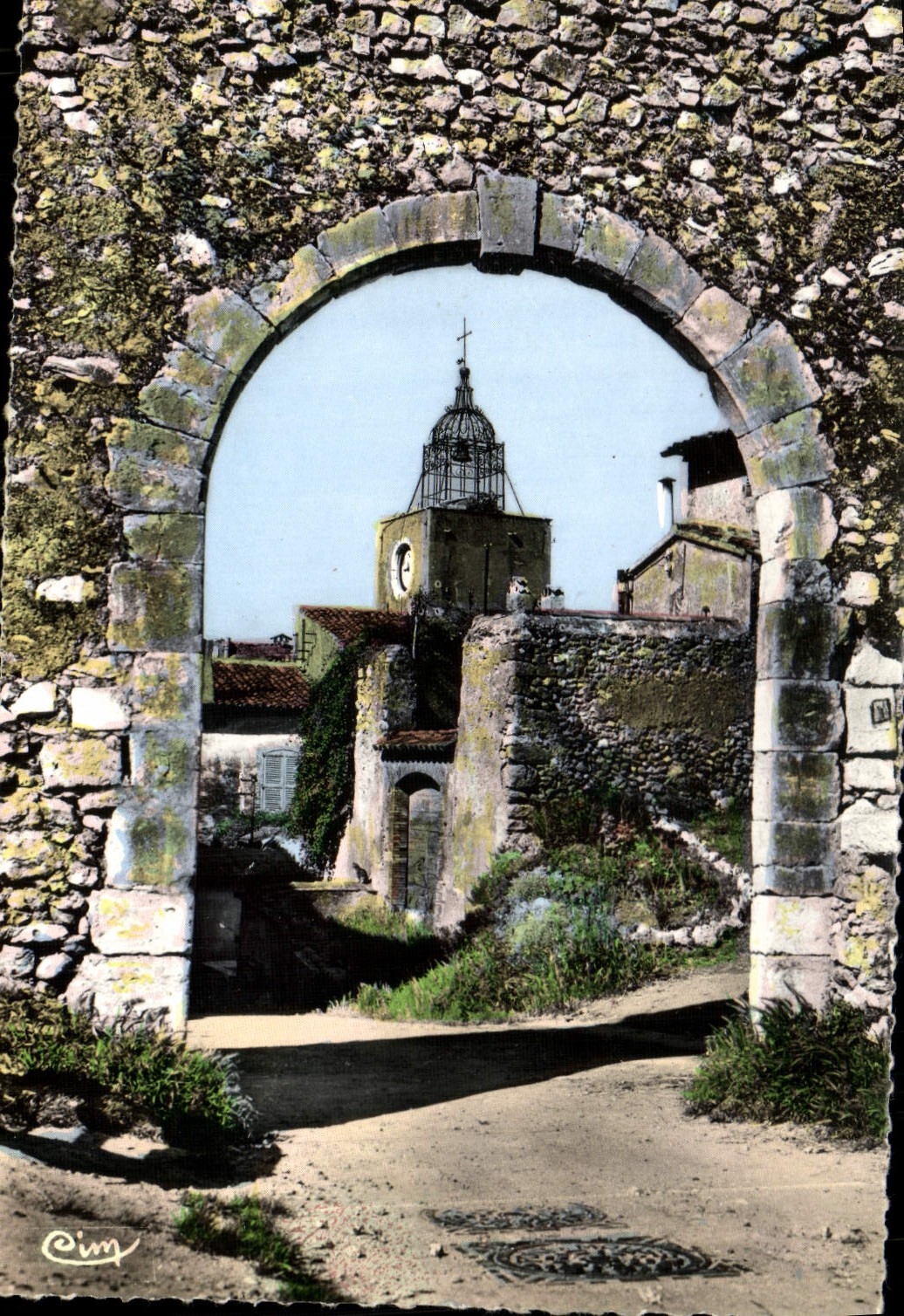 CPM Aups Porte Des Aires