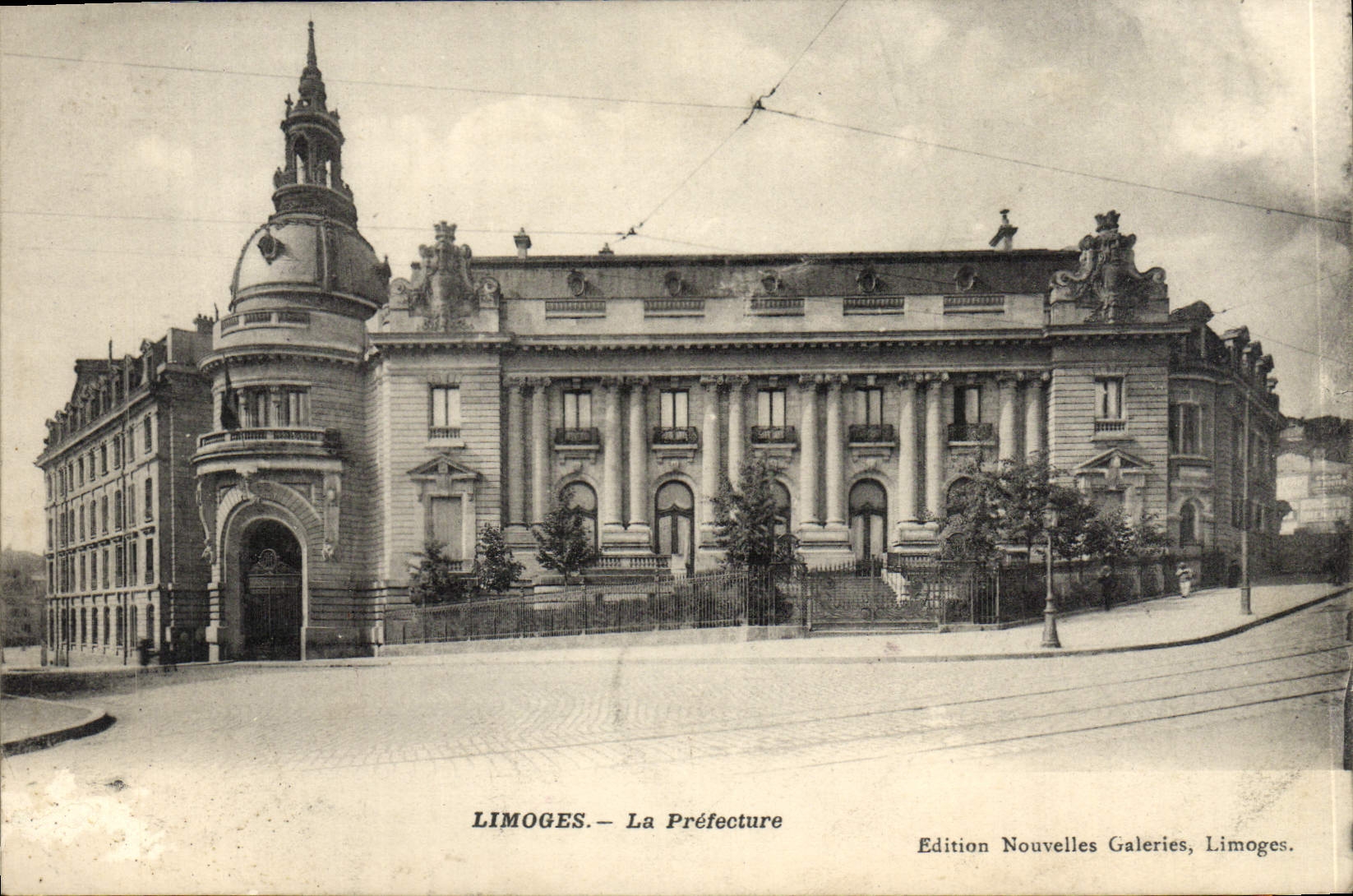 CPA Limoges La Prefecture