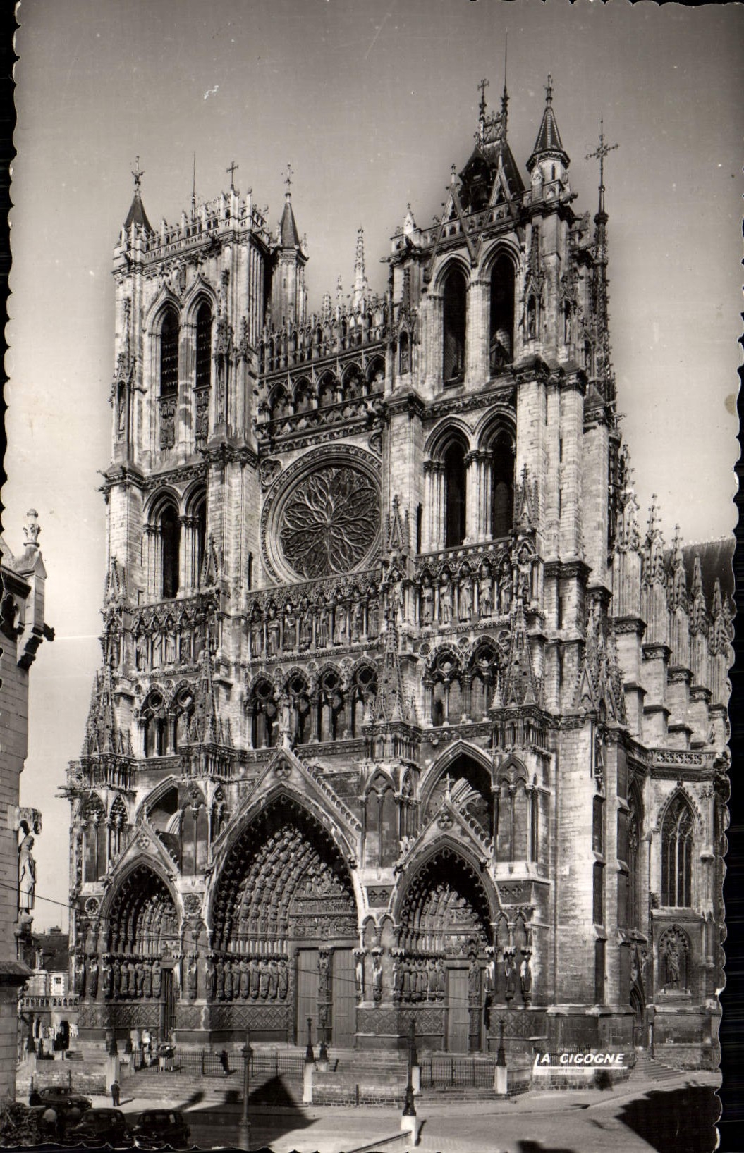 MODERN CARD Amiens the Overall picture Cathedral
