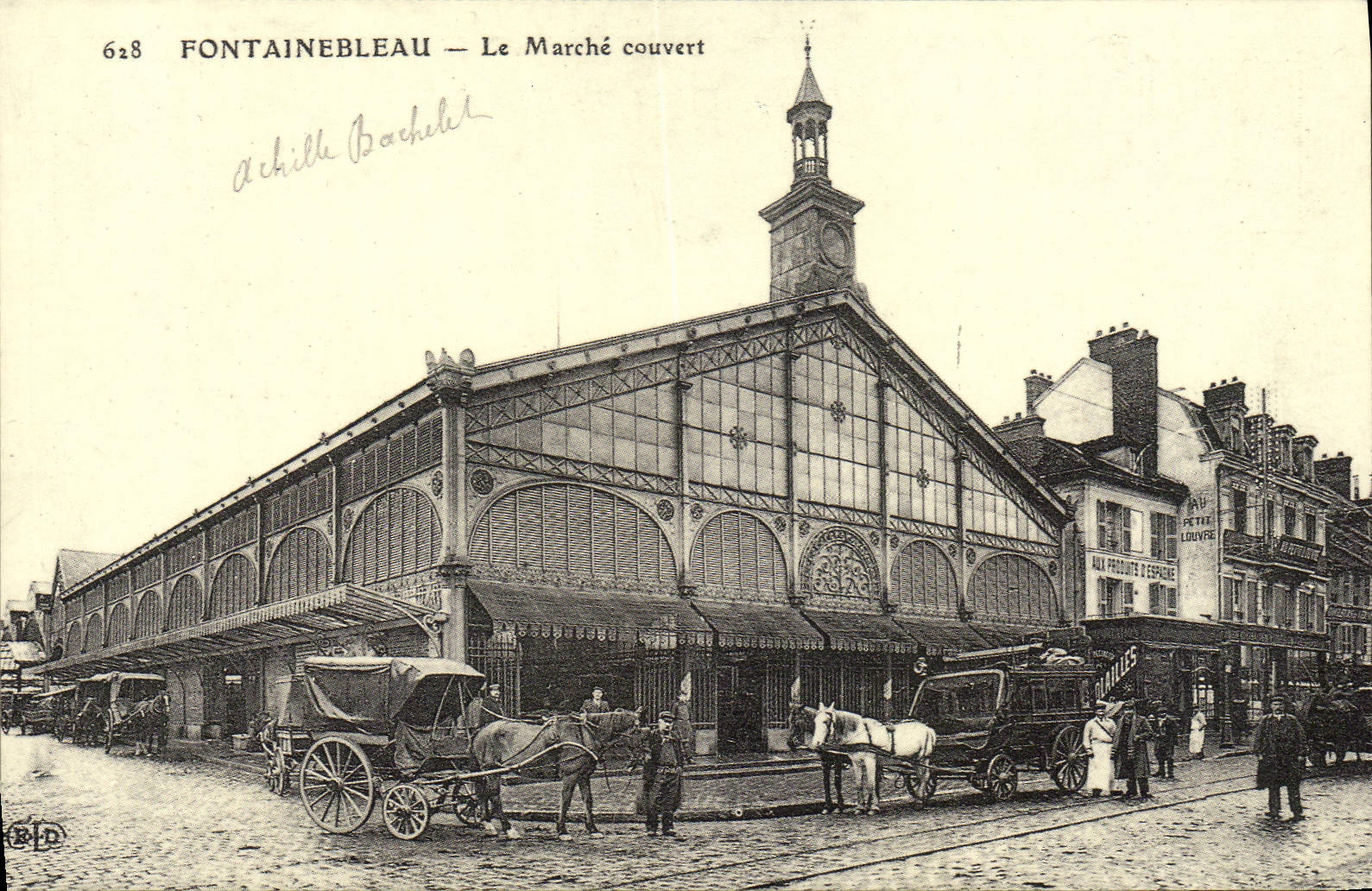 REPRO Fontainebleau Le Marche Couvert