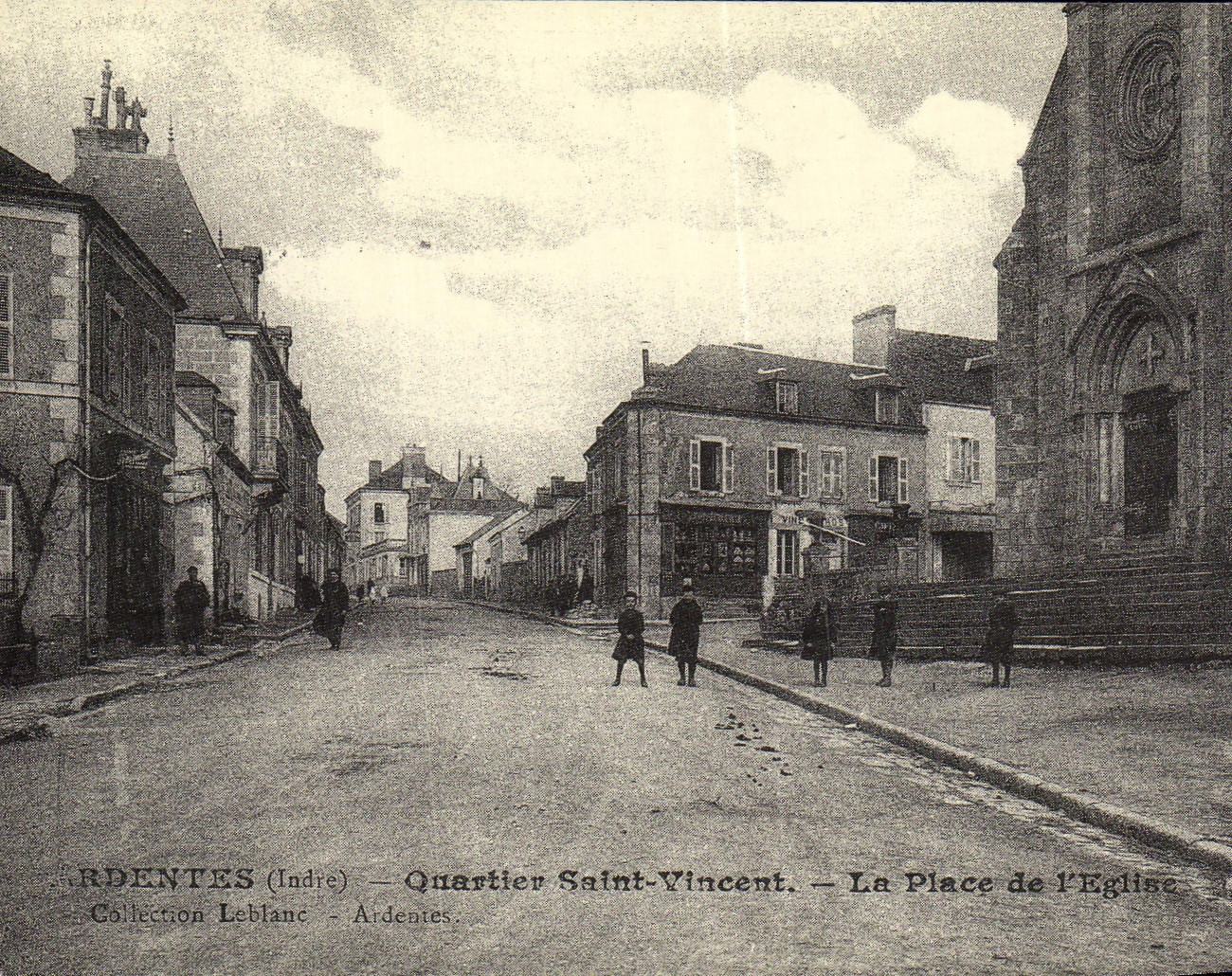REPRO Ardentes Quartier Saint Vincent La Place de L'Eglise