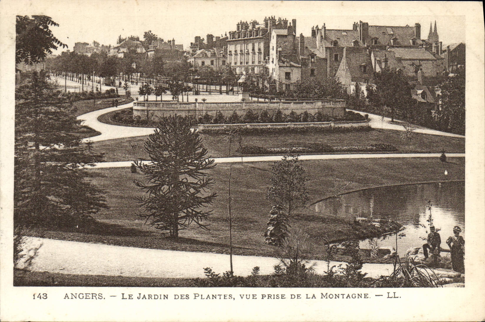 CPA Angers Le Jardin Des Plantes Vue Prise De La Montagne