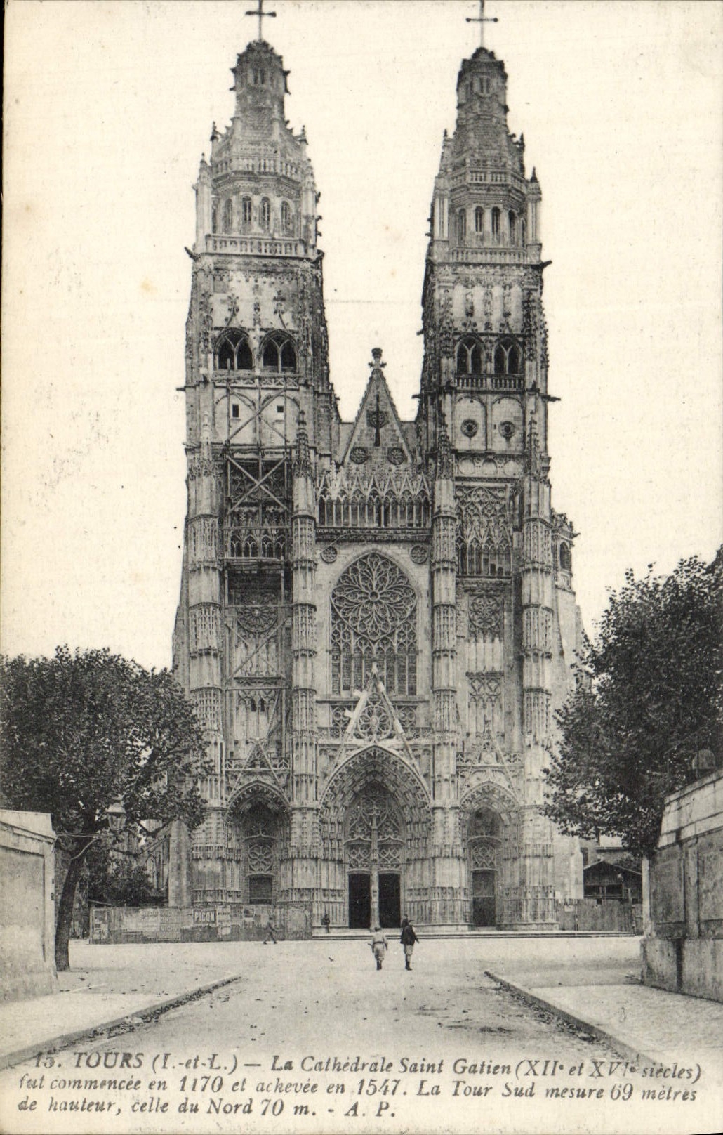 CPA Tours La Cathedrale Saint Gatien