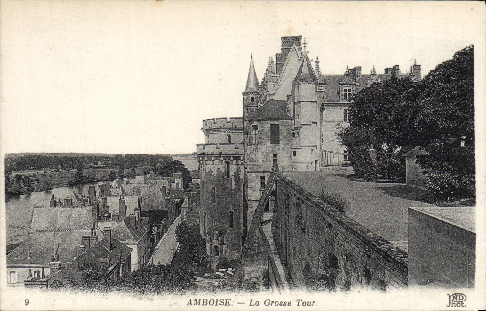 POSTAL Amboise de la VENDIMIA la torre gruesa
