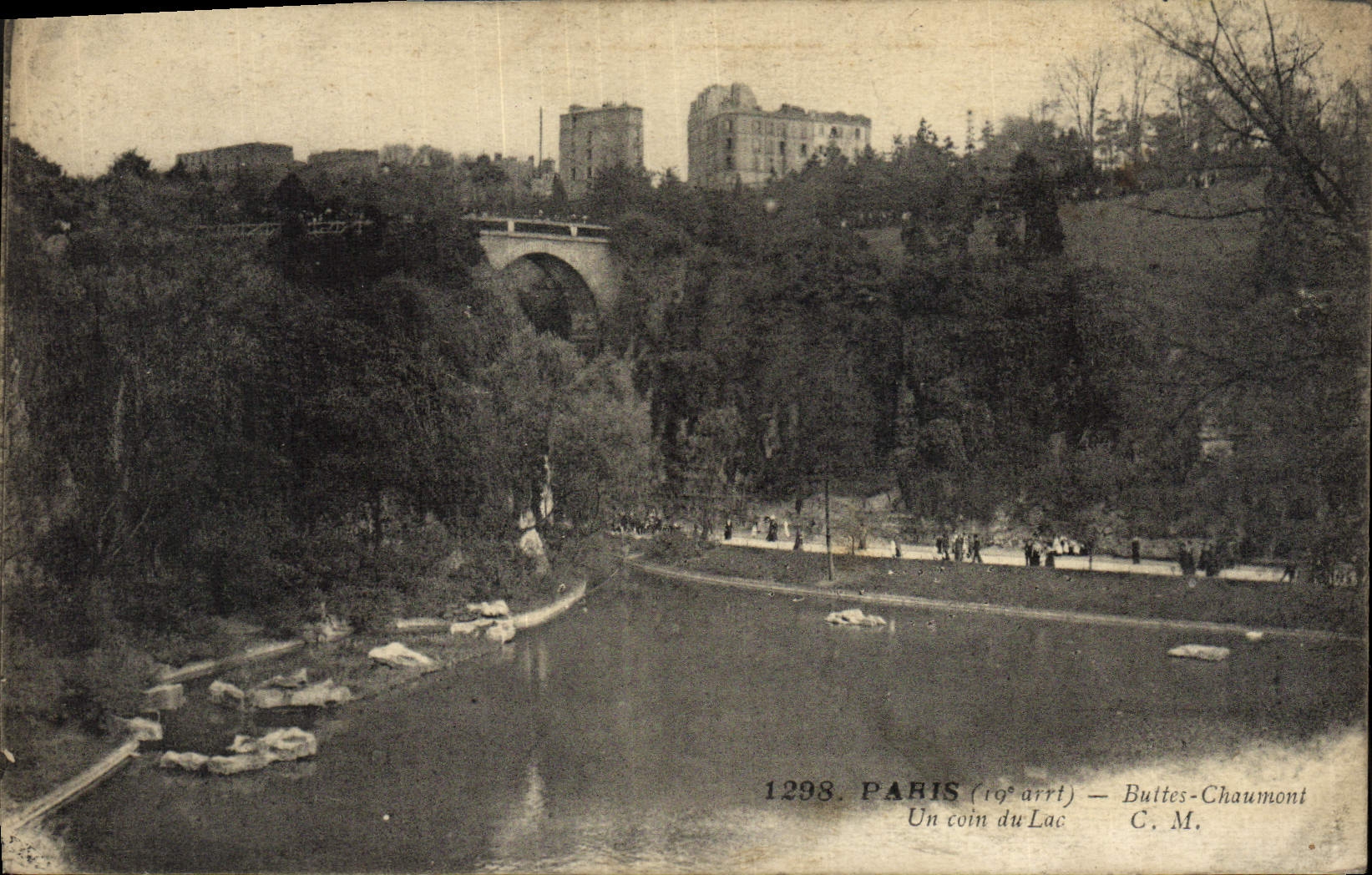 Hillocks de París Chaumont de la POSTAL de la VENDIMIA una esquina del lago