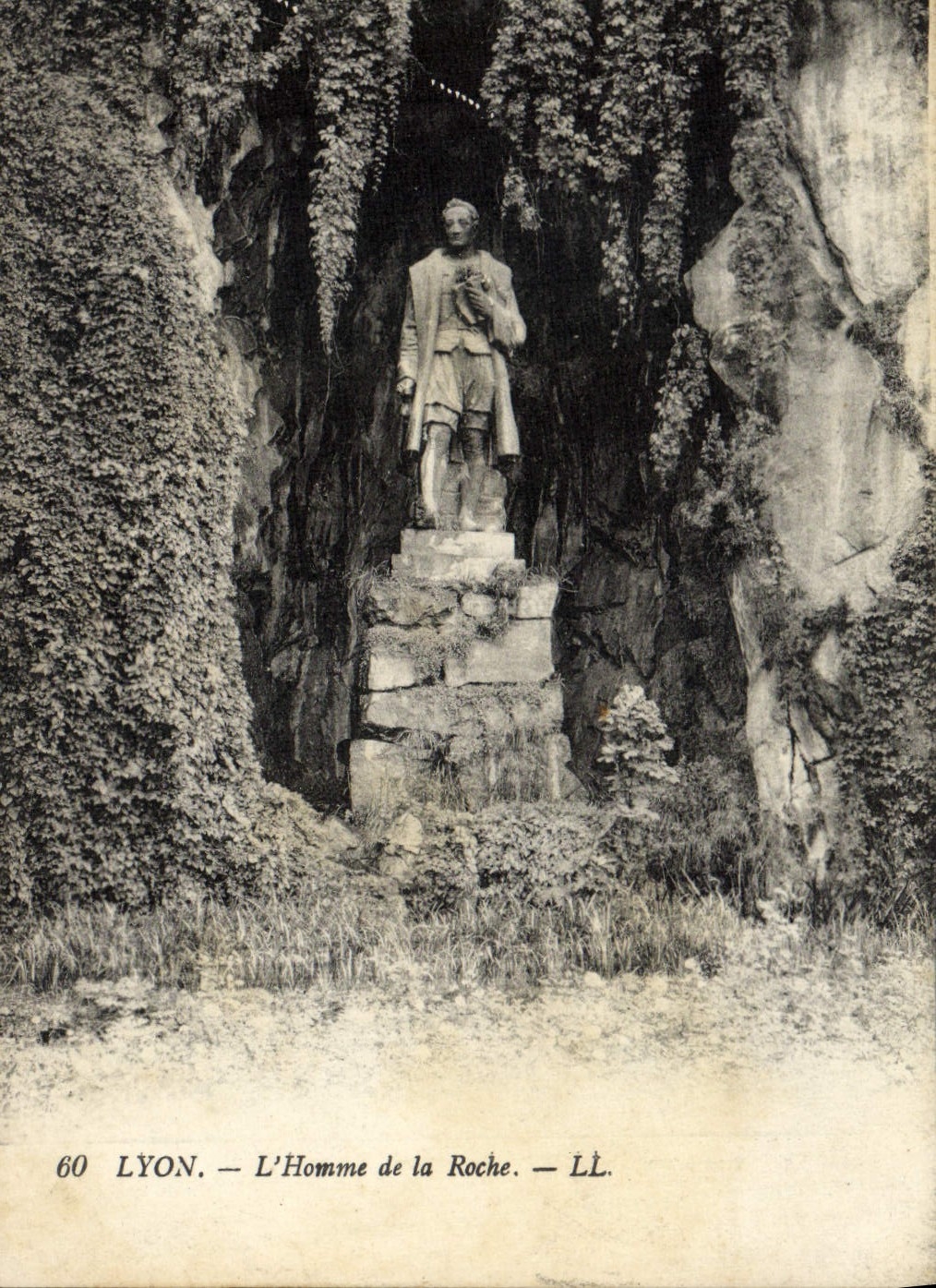 CPA Lyon L'Homme De La Roche