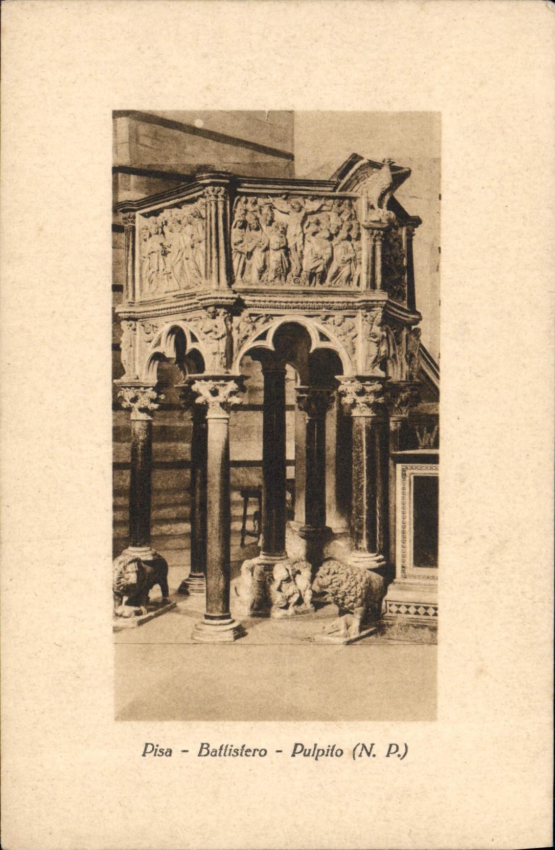 VINTAGE POSTCARD Battistero Pulpito Rammed