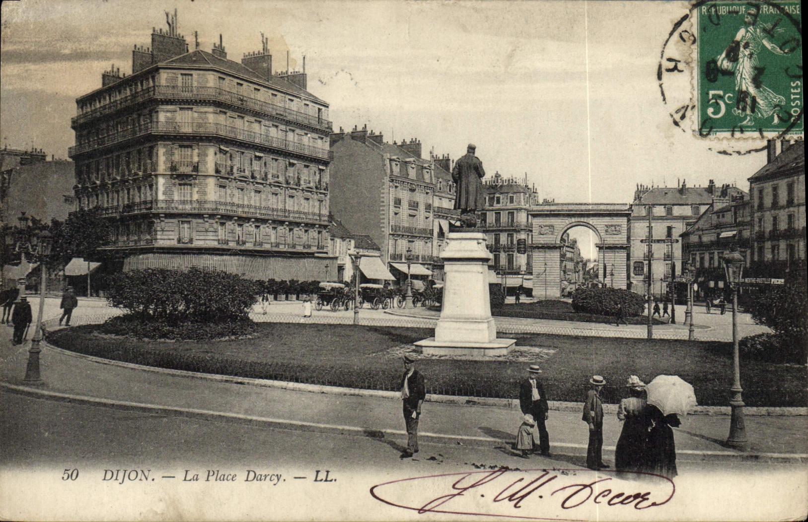 VINTAGE POSTCARD Dijon the Place Darcy