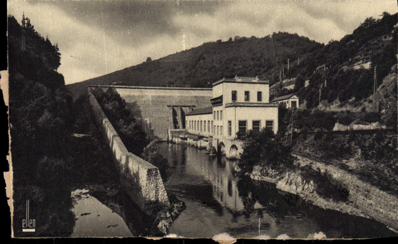 VINTAGE POSTCARD Stopping