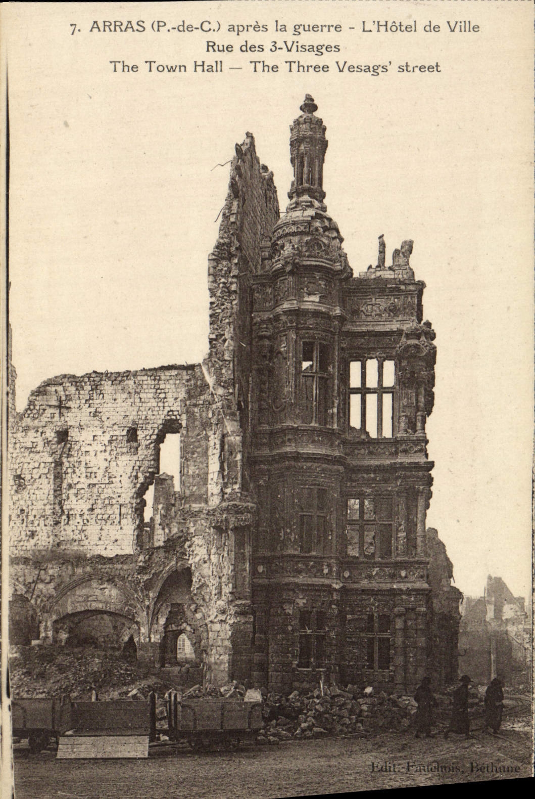 CPA Arras Apres La Guerre L'Hotel De Ville rue des 3 visages 