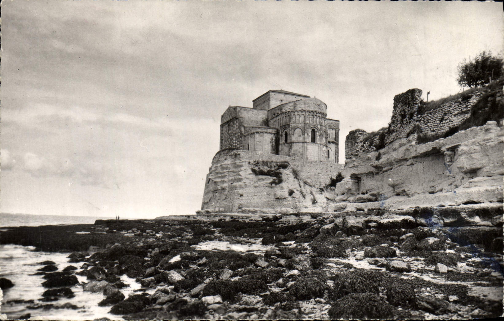 MODERN CARD Env De Royan Talmont the Church