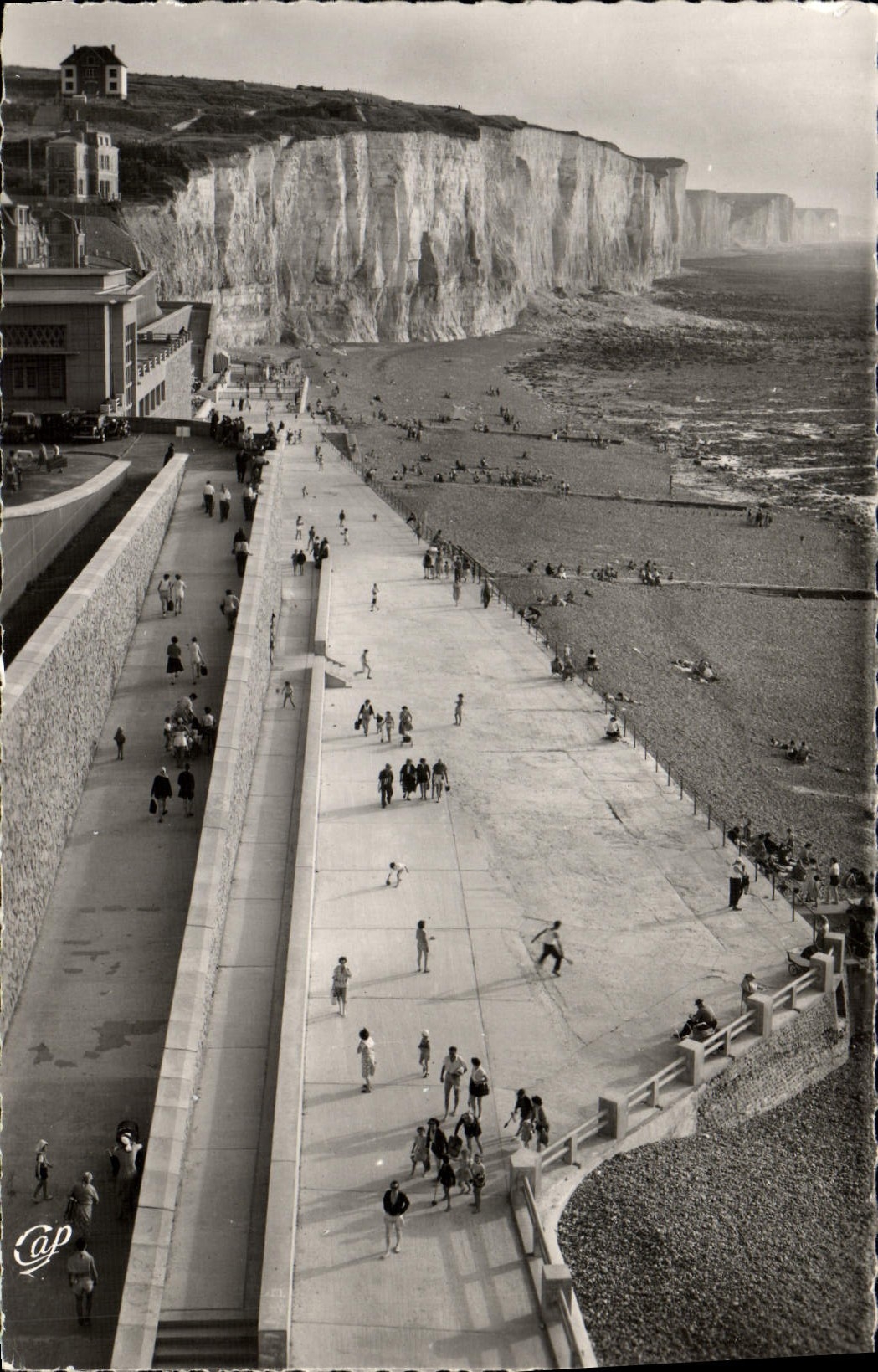 MODERN CARD Ault View Of the Dam Walk