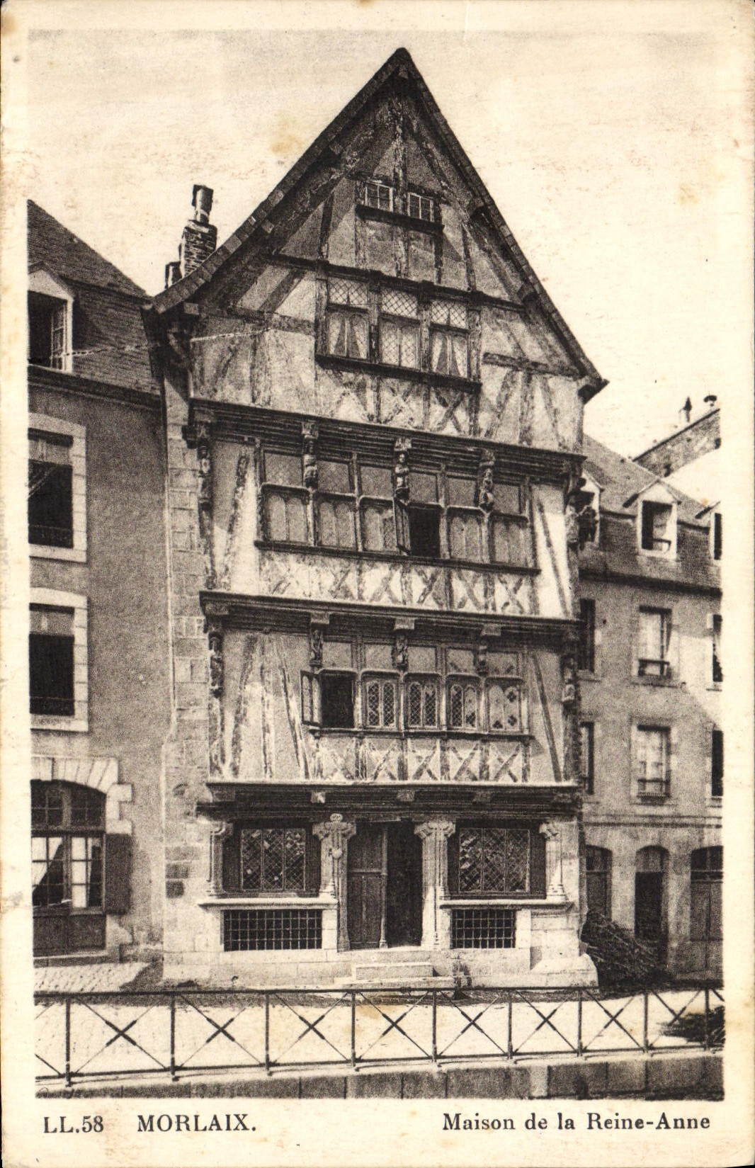 CPA Morlaix Maison De La Reine Anne